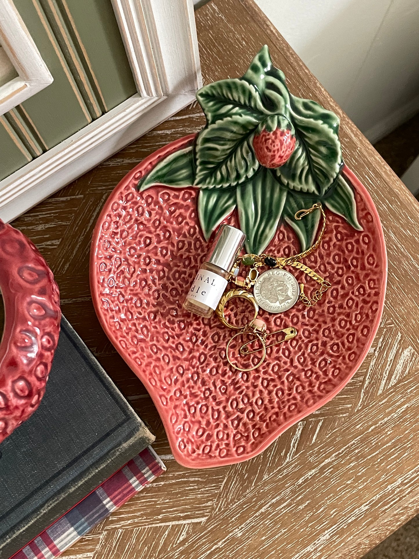 Fresh Picked Soap Dish