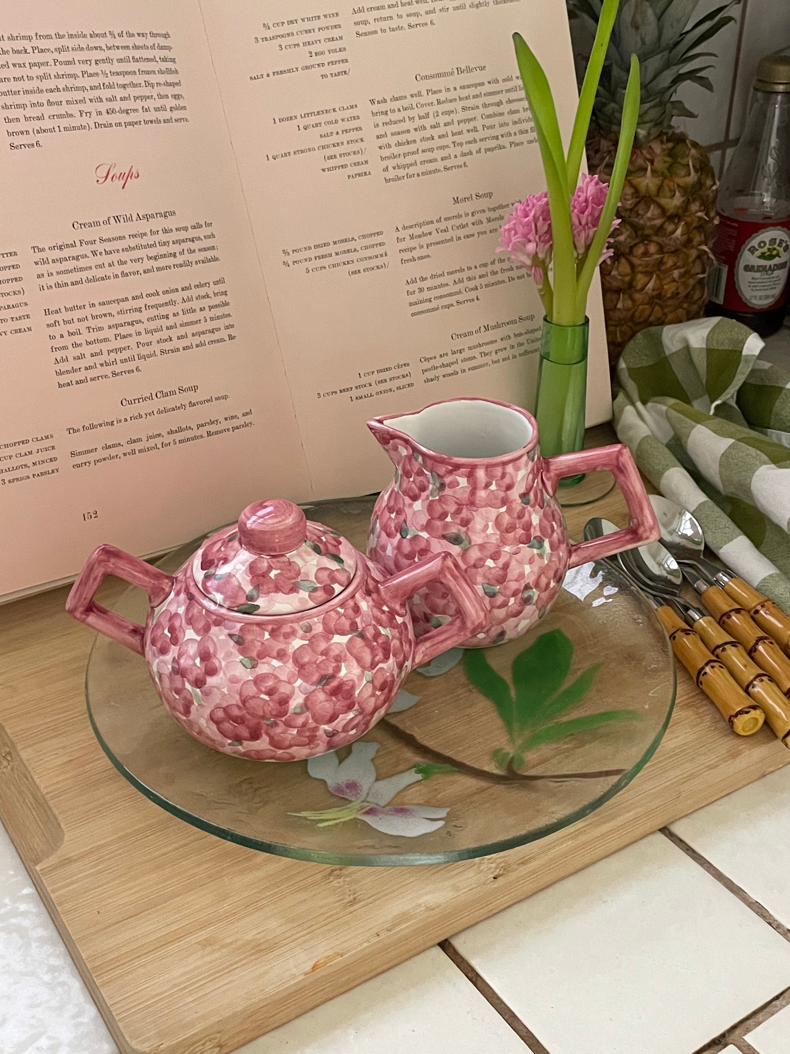 Cherry Lane Cream & Sugar