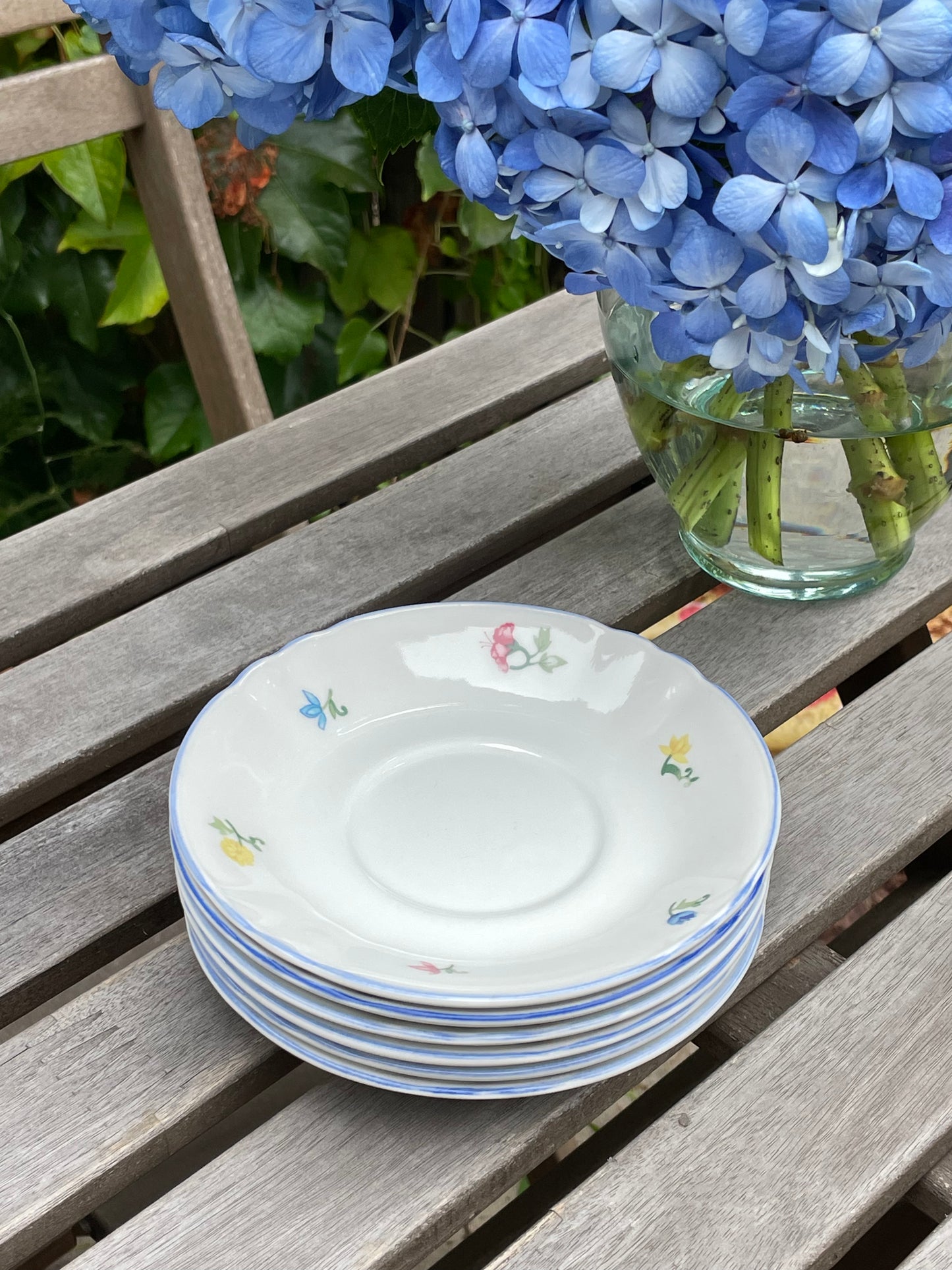 Coeur d'Alene Tea Sette, 16 Pieces