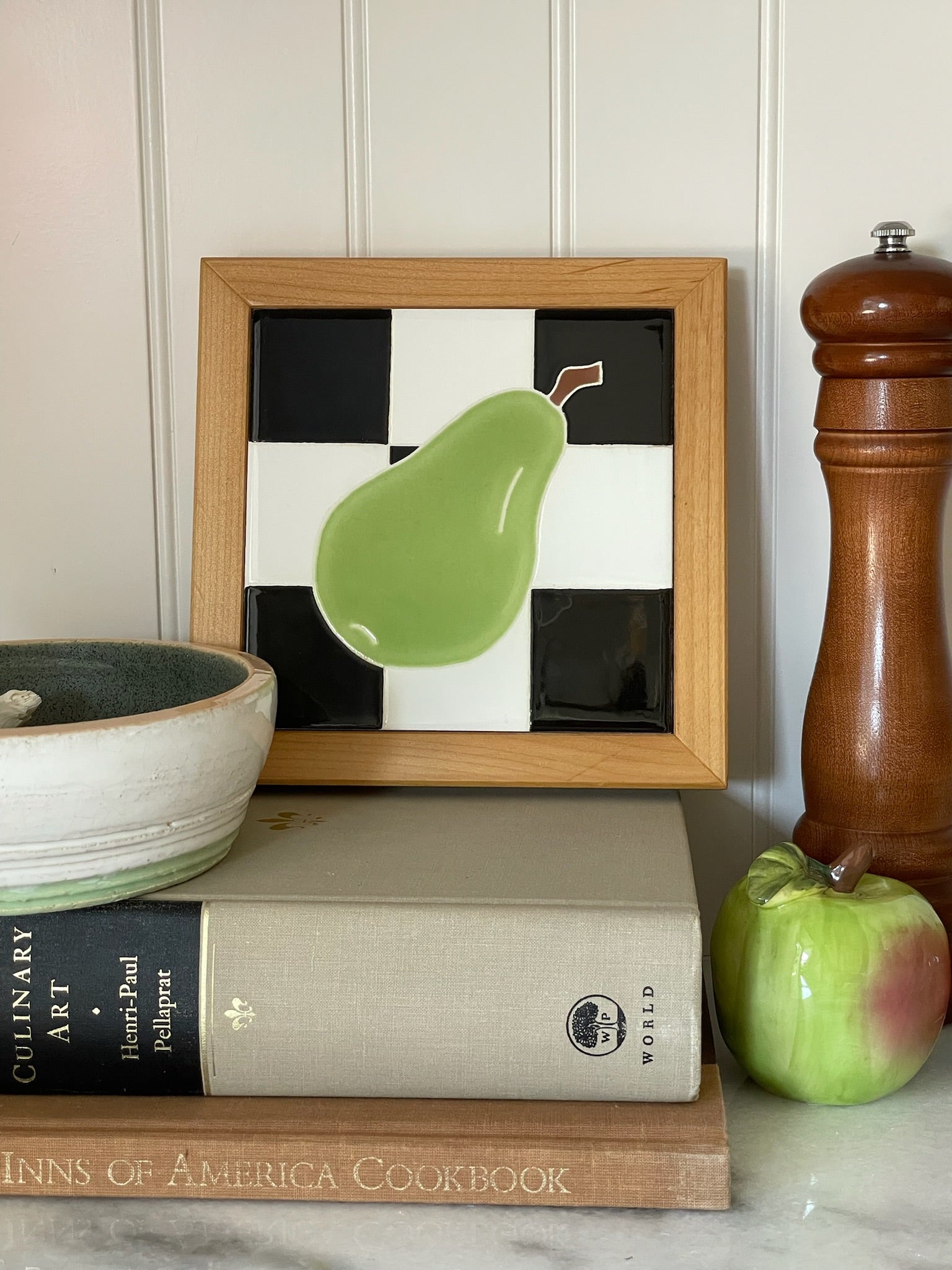 Poire d’Or Ceramic Art Trivet