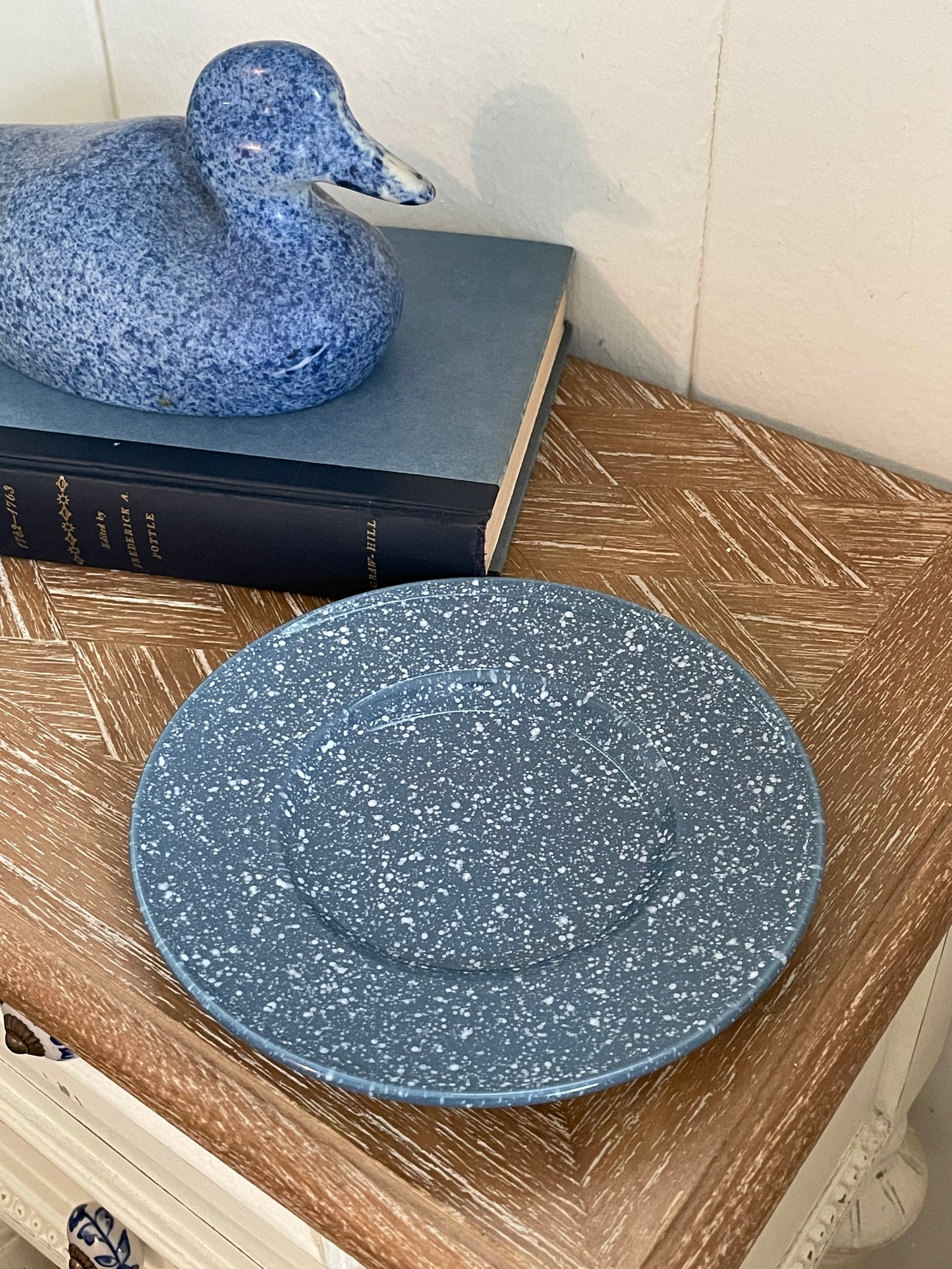 Riverbend Candle Plate