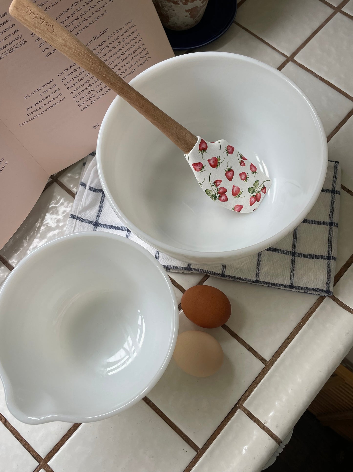 Toasted Marshmallow Mixing Bowls, Set of 2