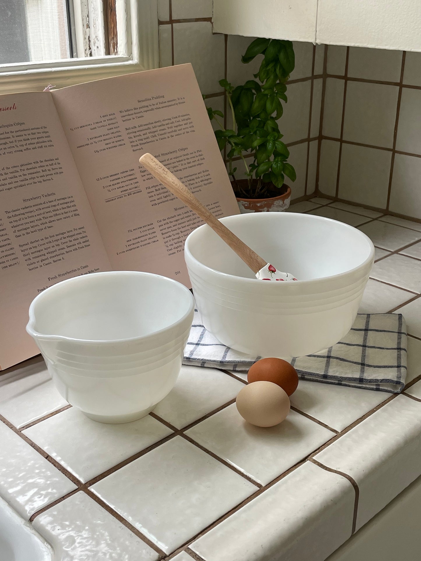 Toasted Marshmallow Mixing Bowls, Set of 2