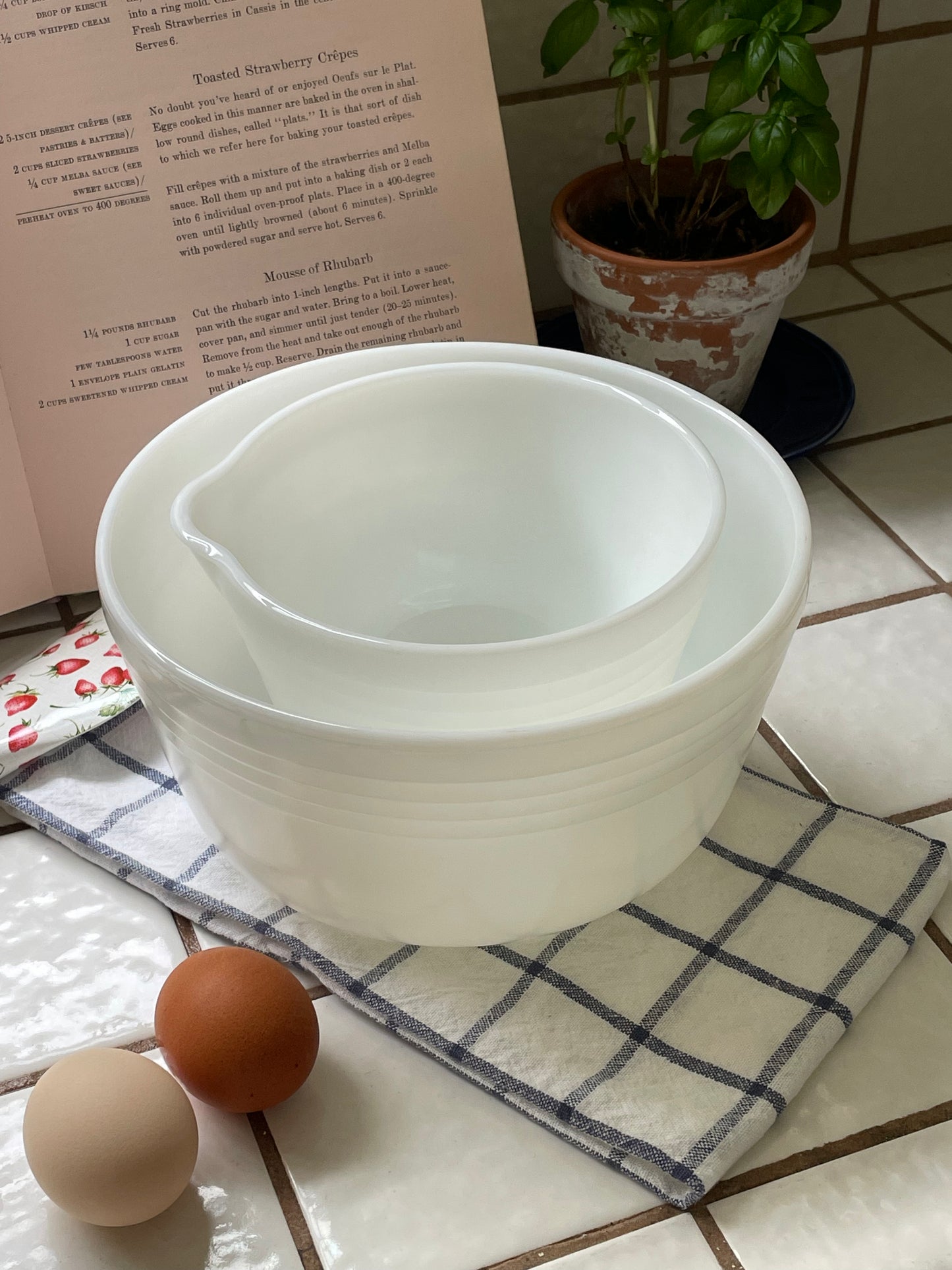 Toasted Marshmallow Mixing Bowls, Set of 2