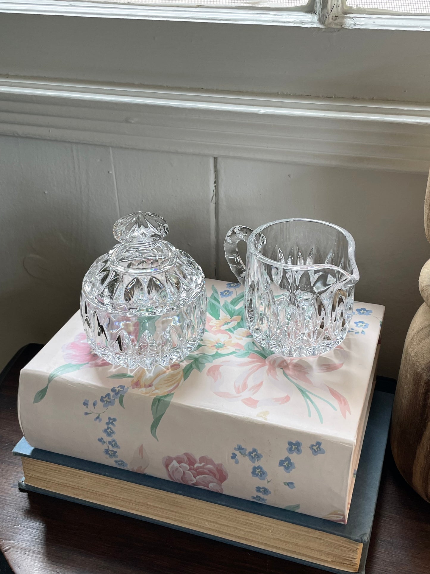 Demi Cream & Sugar Set