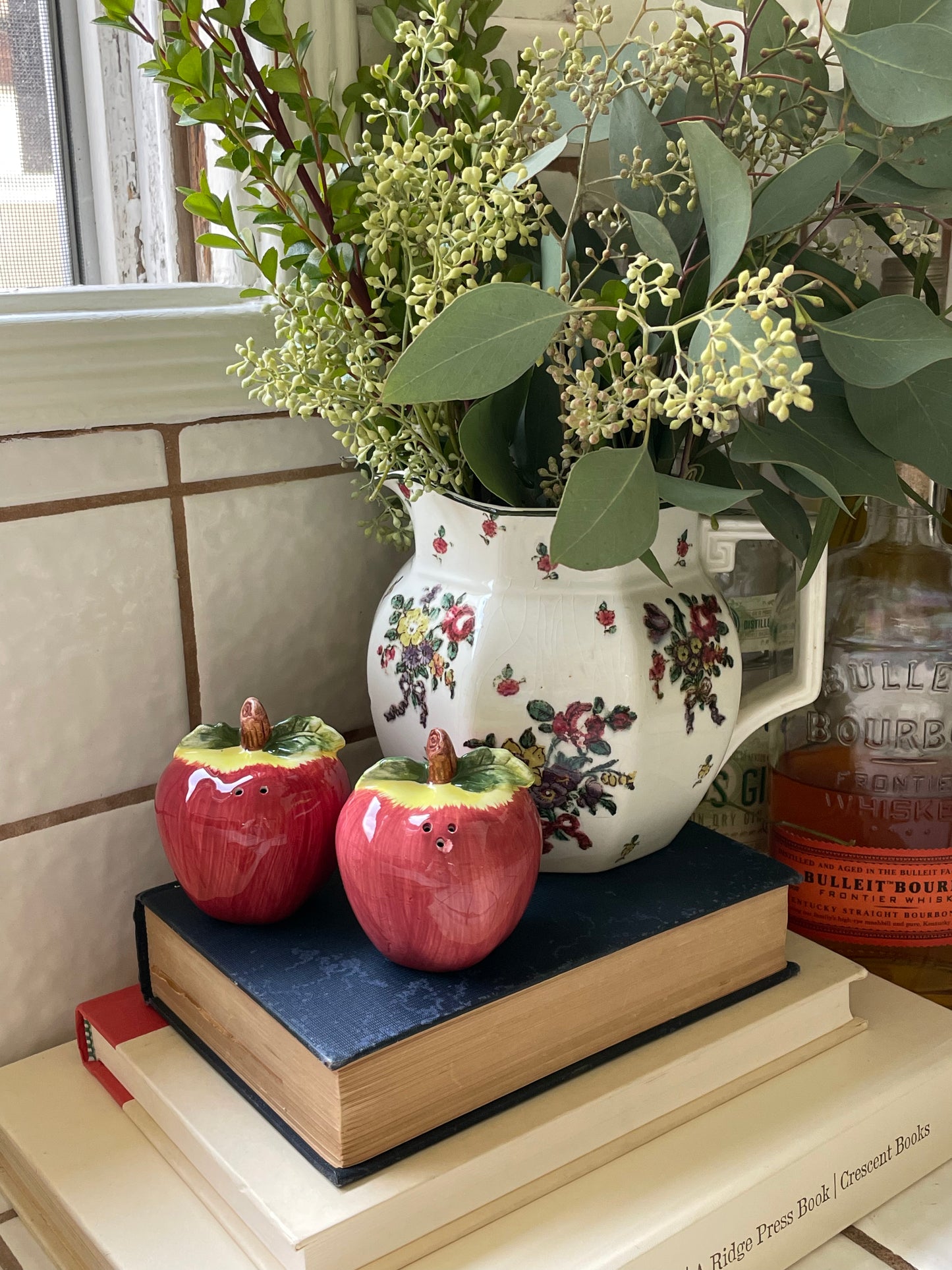 Apple Orchard Salt and Pepper Shakers