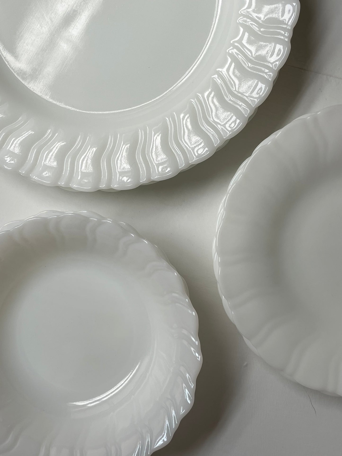 Ruffle Milk Glass Dish Set
