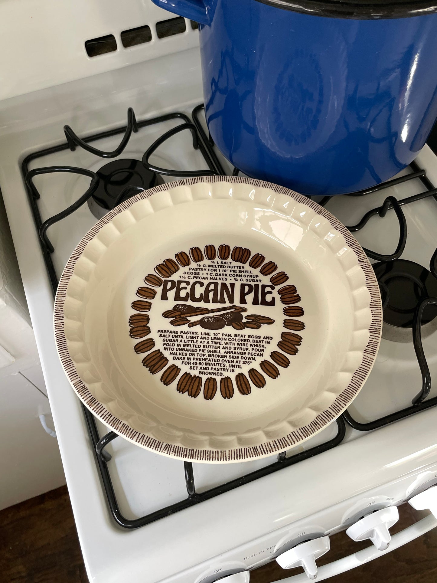 Pecan Pie Dish