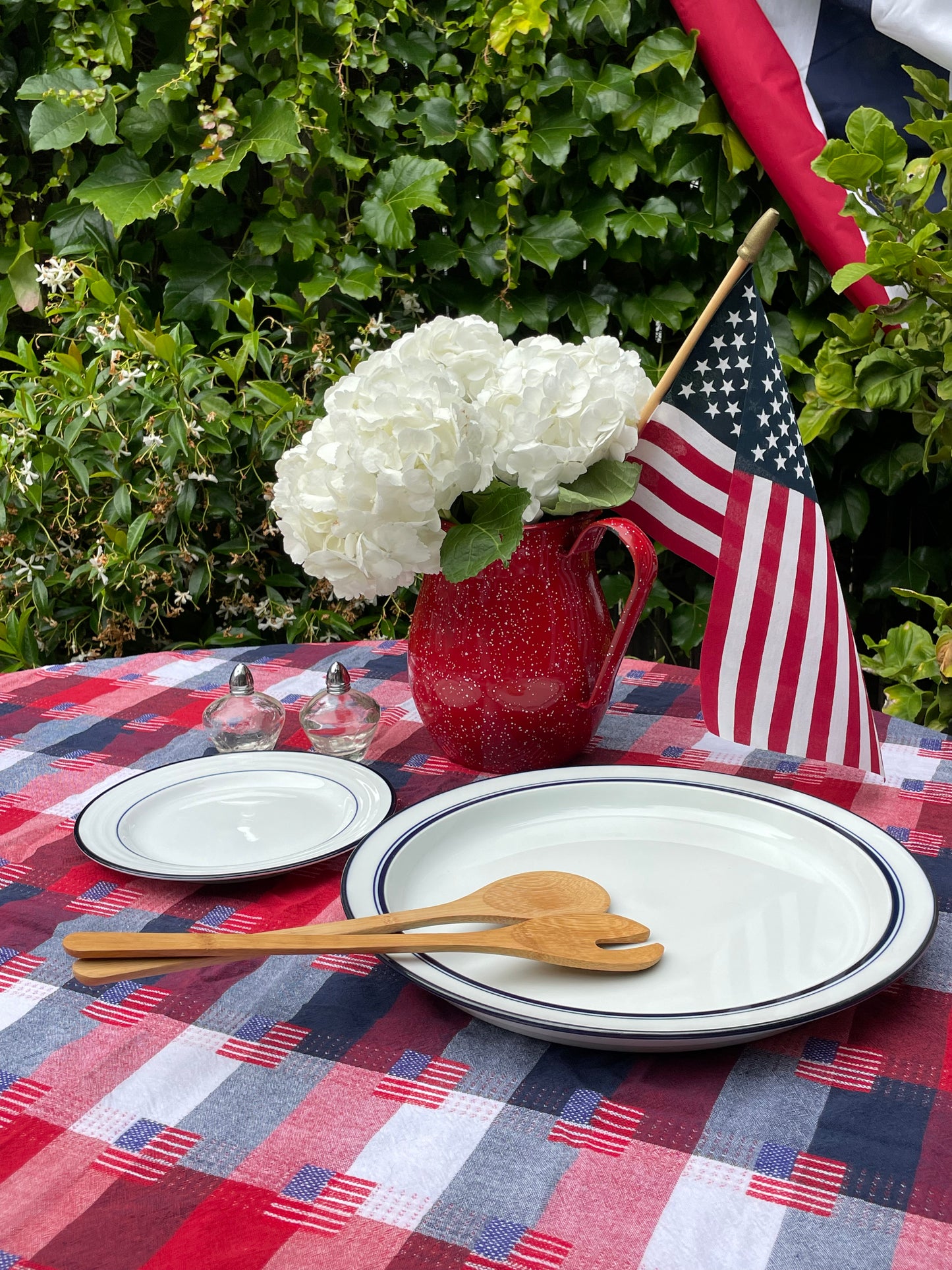 July 2-Piece Serving Set