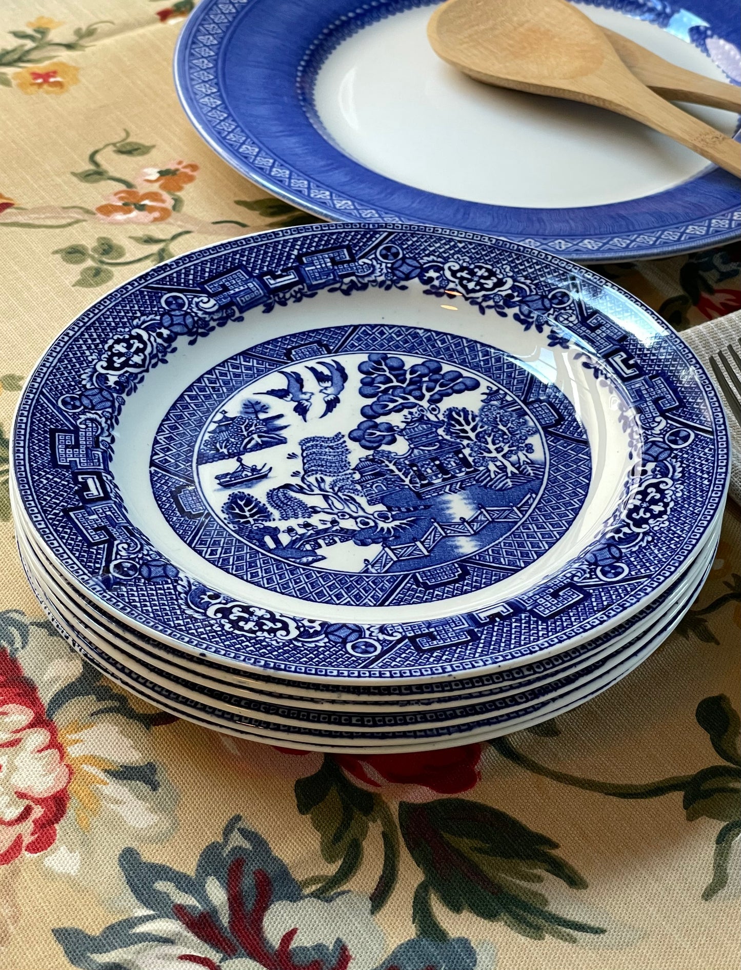 New Haven 8" Plates, Set of 6