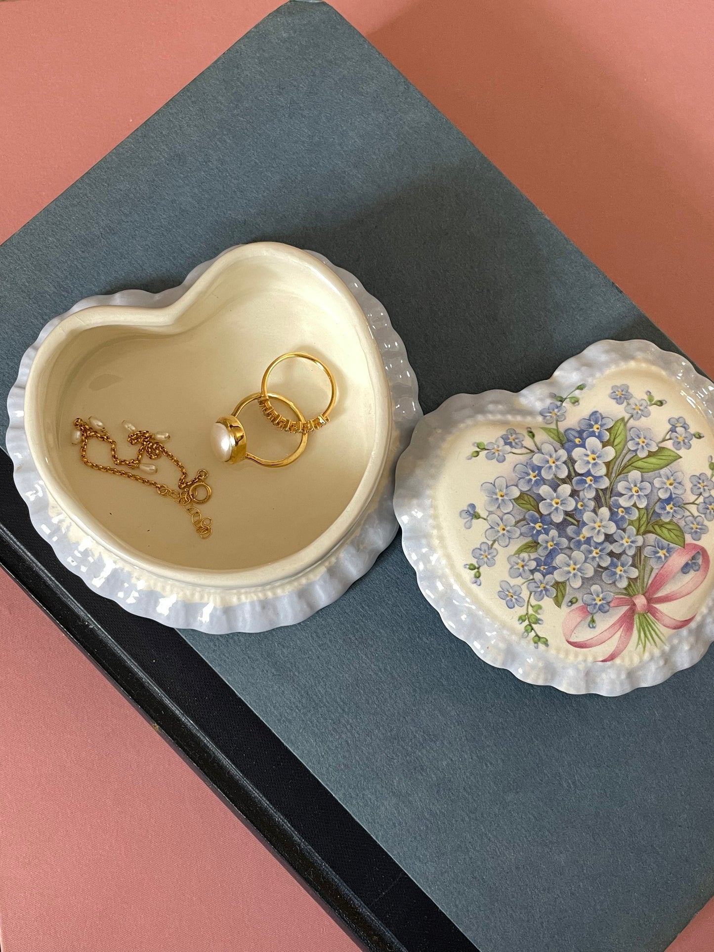 Forget-Me-Not Heart Shaped Trinket Box