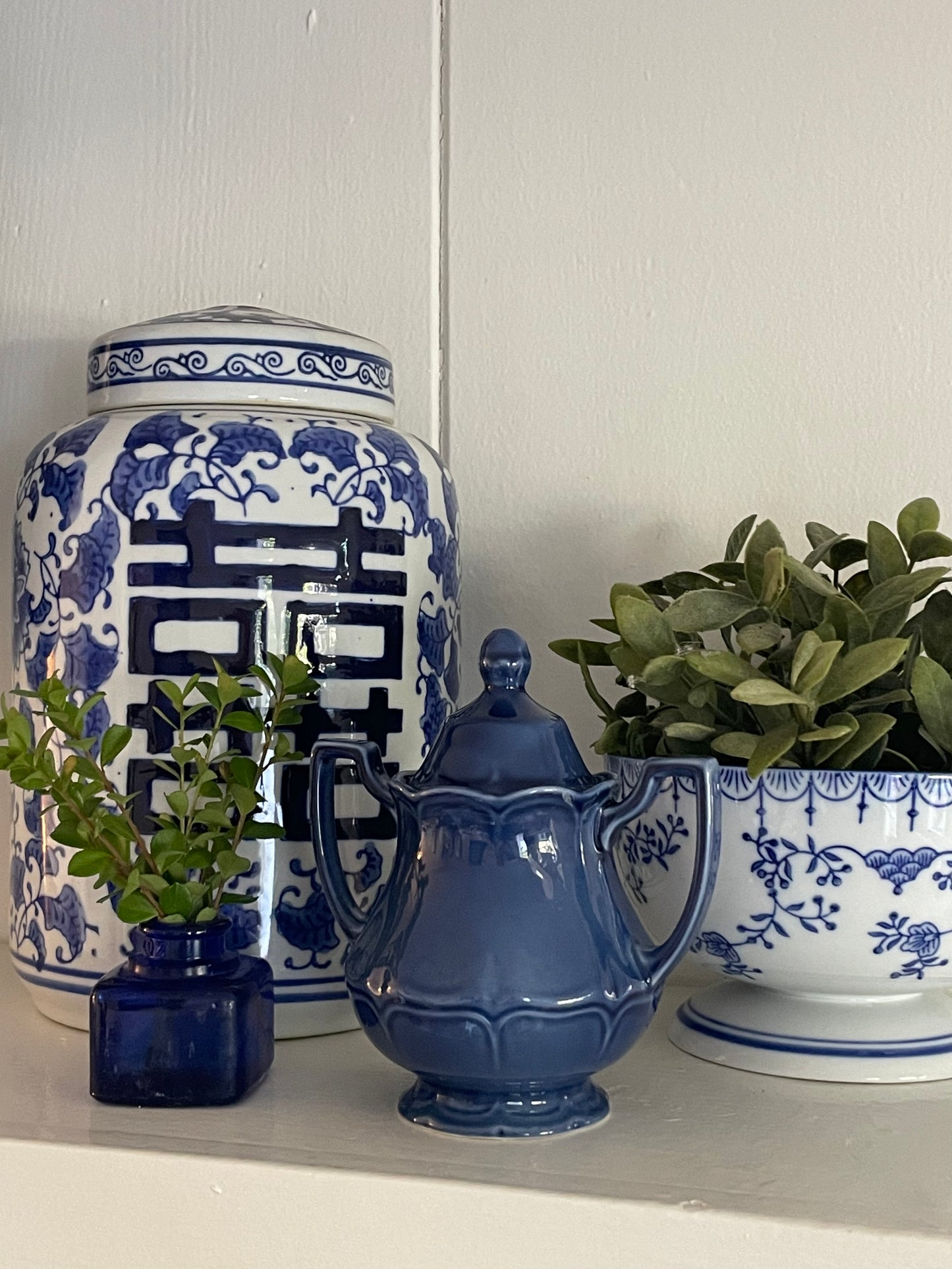 Brigsby Mini Urn