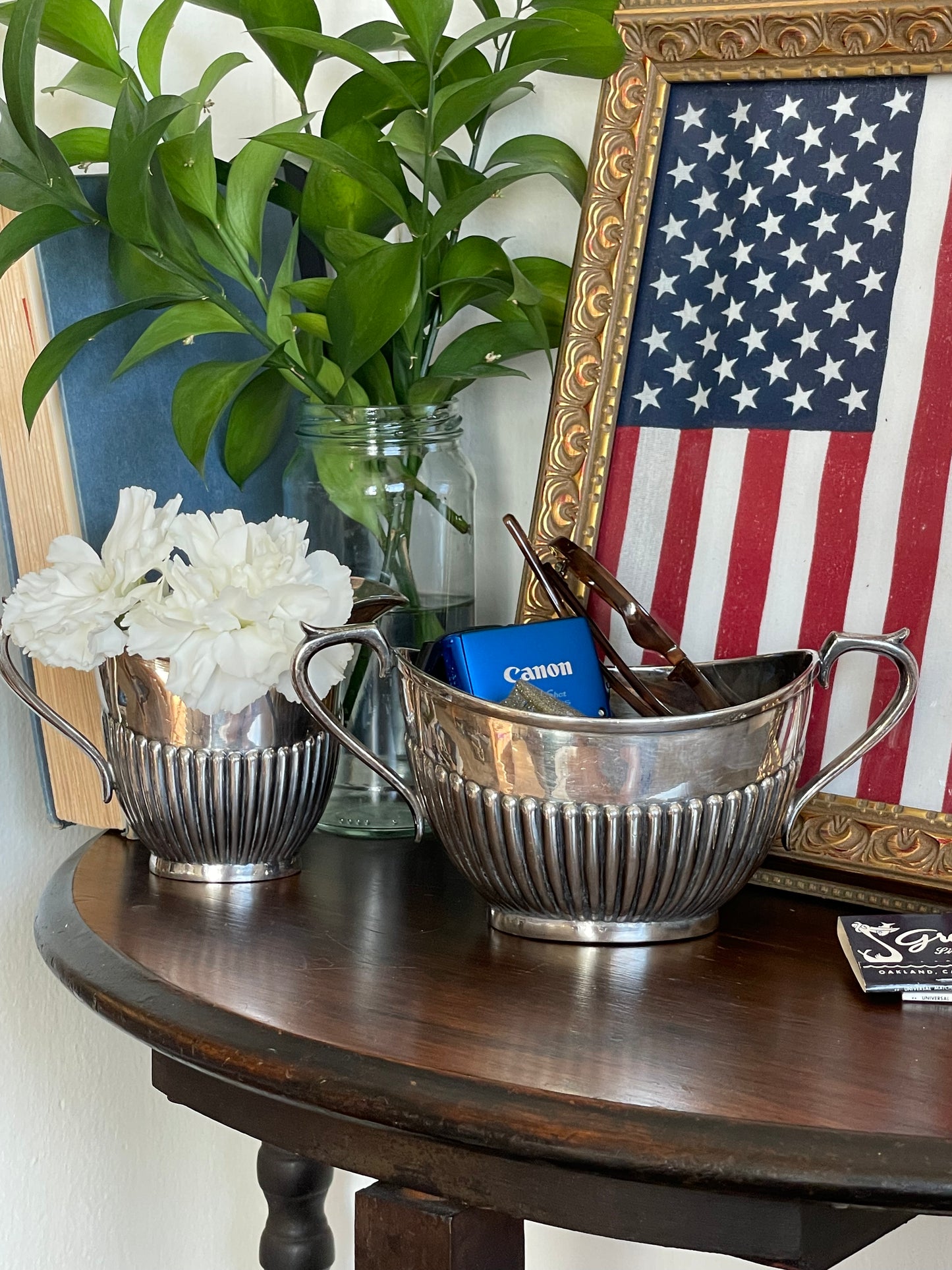 Rockefeller Cream & Sugar