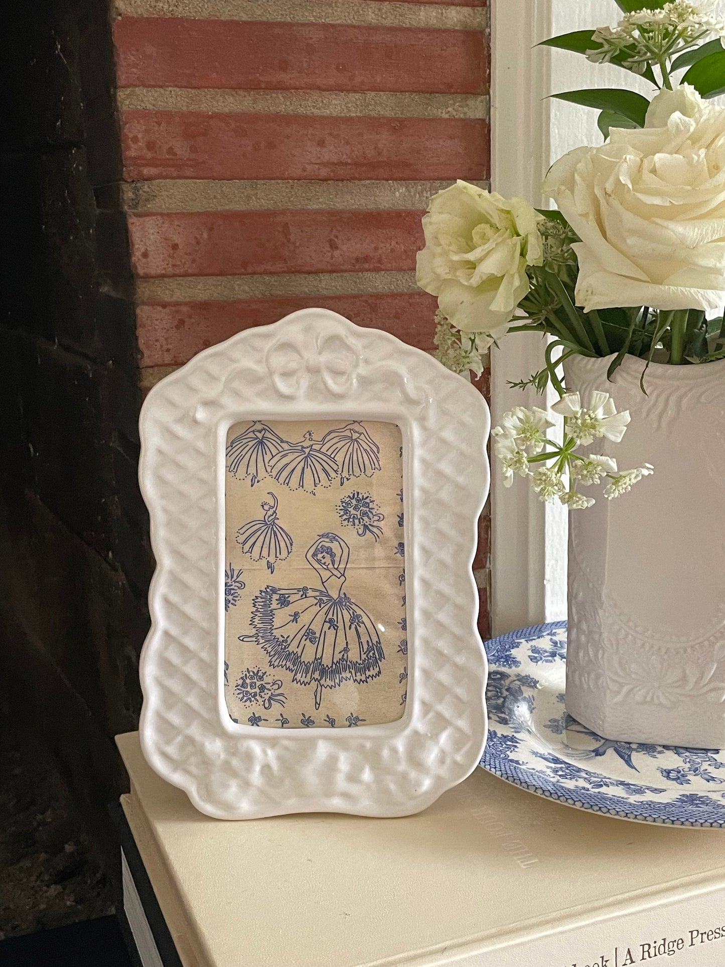 Alice Ceramic Frame
