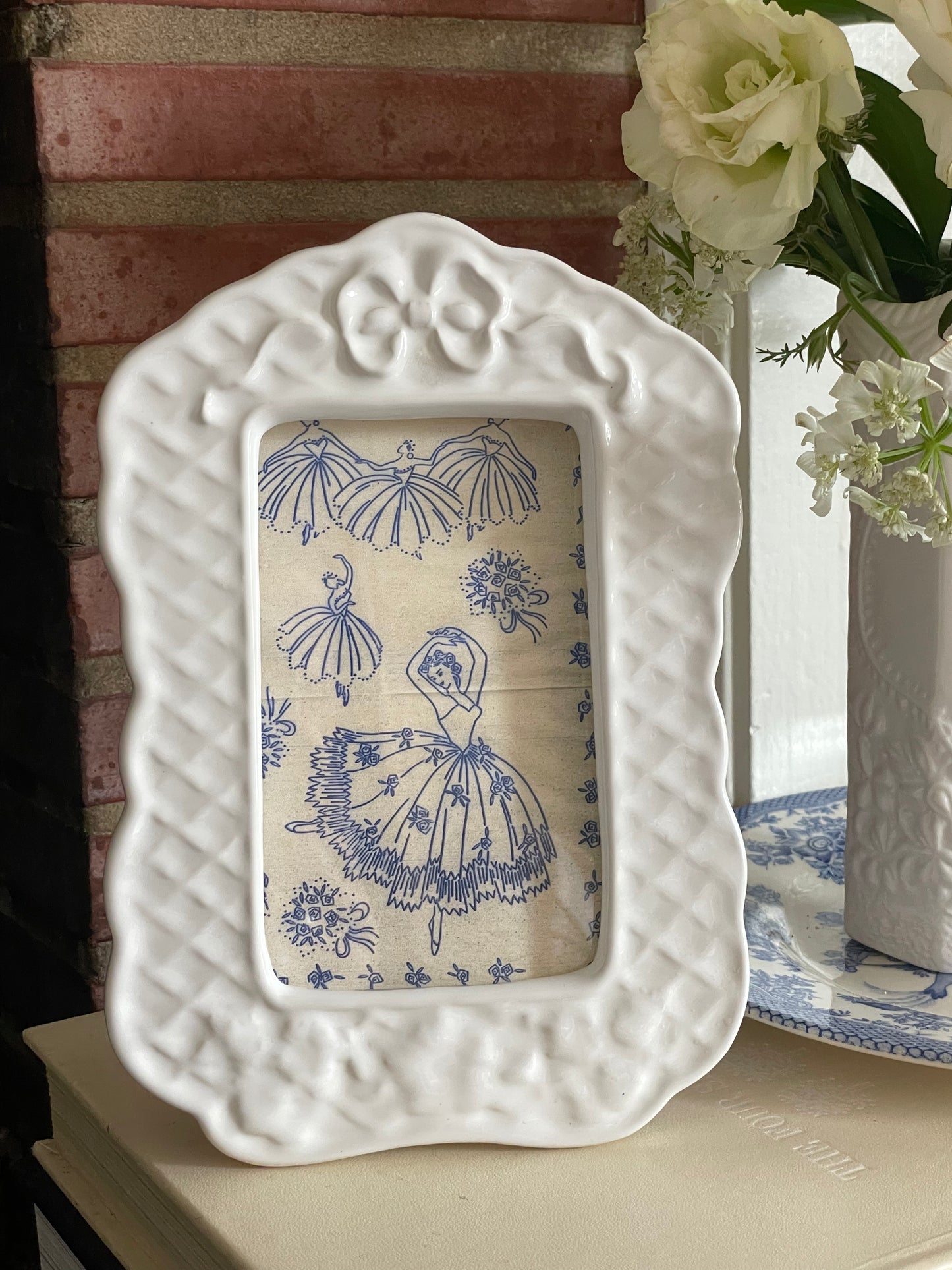 Alice Ceramic Frame