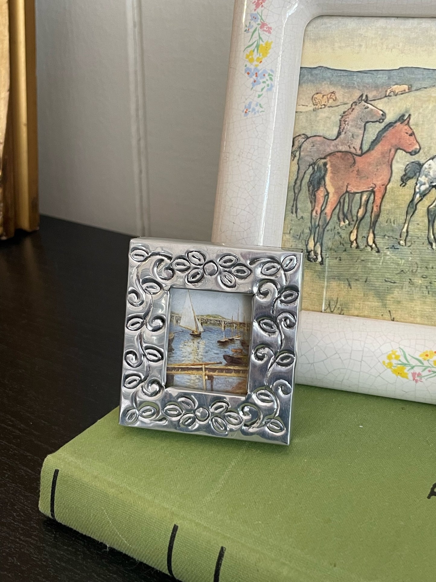 Beckett Mini Frame