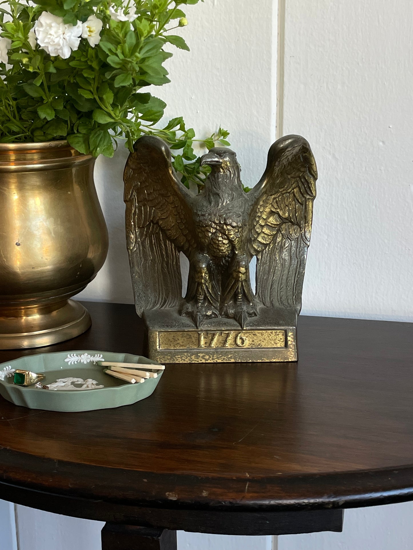 The Lexingon 1776 Brass Eagle Bookend