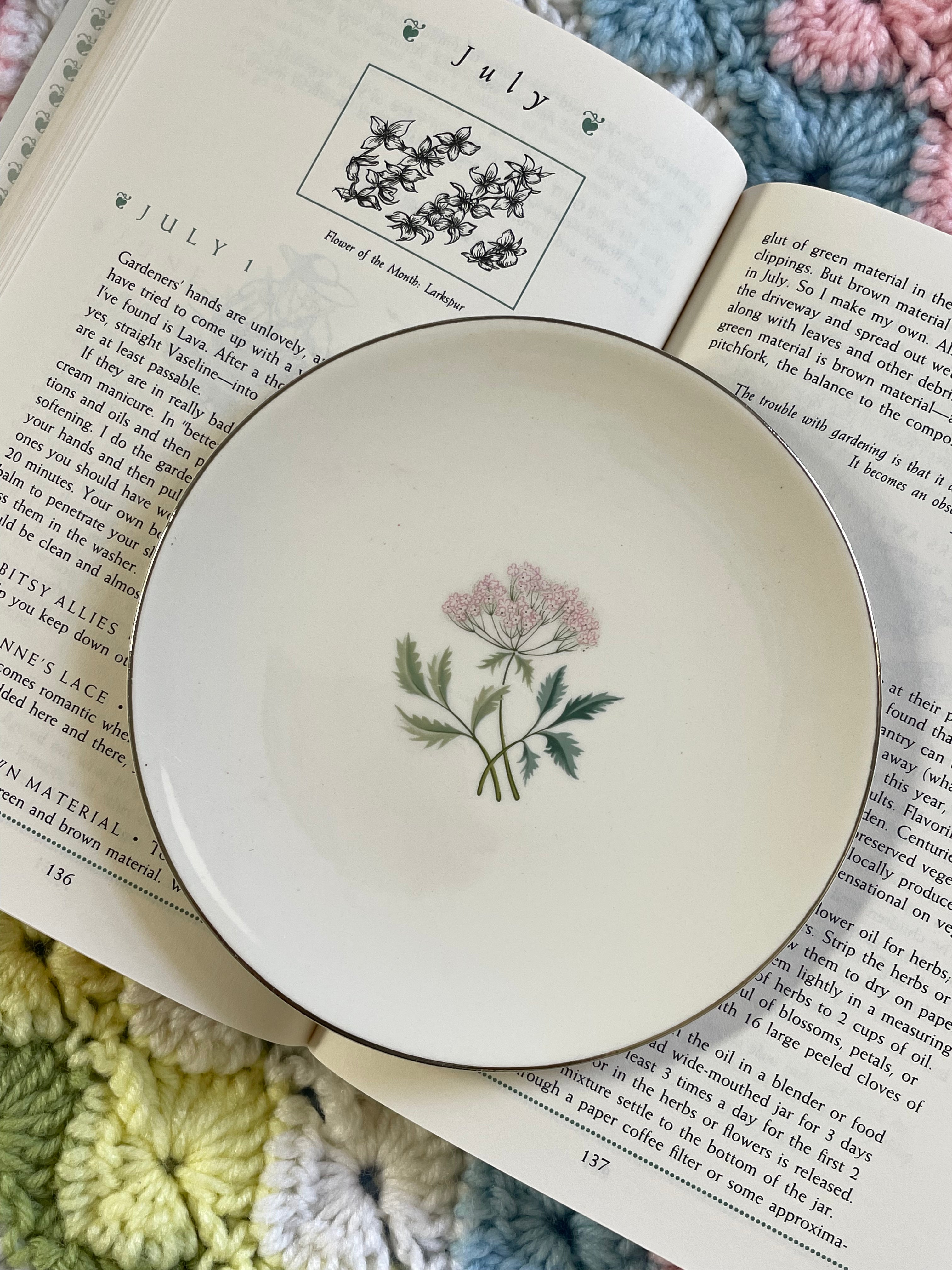 Cottage Yarrow Trinket Dish