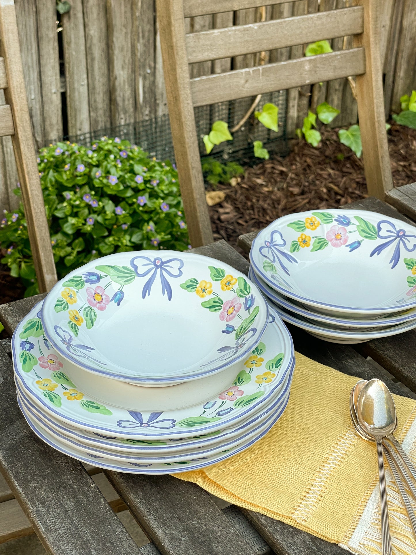 Blue Ribbon Bowls, Set of 4