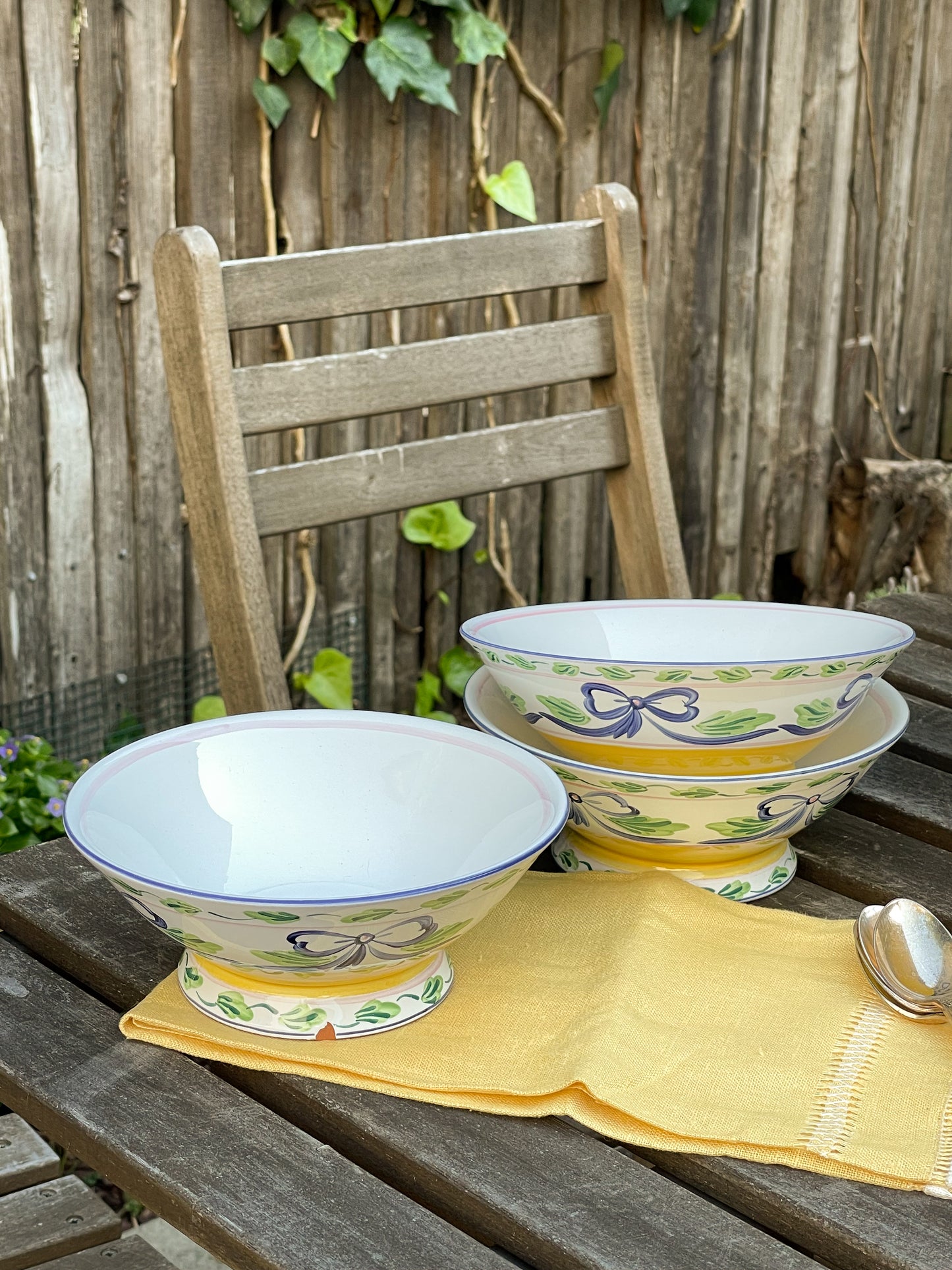 Blue Ribbon Pedestal Bowls, Set of 3