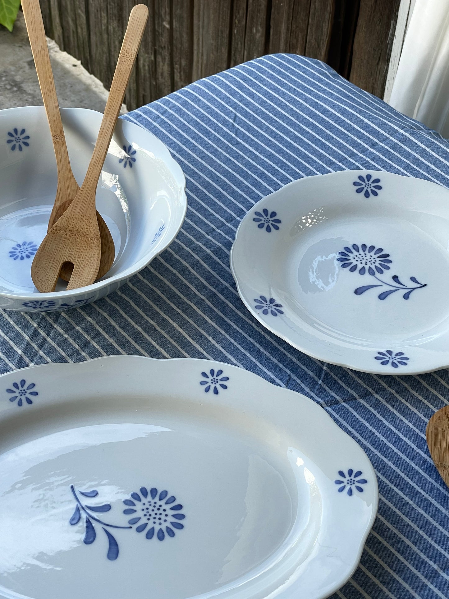 Blue Daisy 3-Piece Serving Set