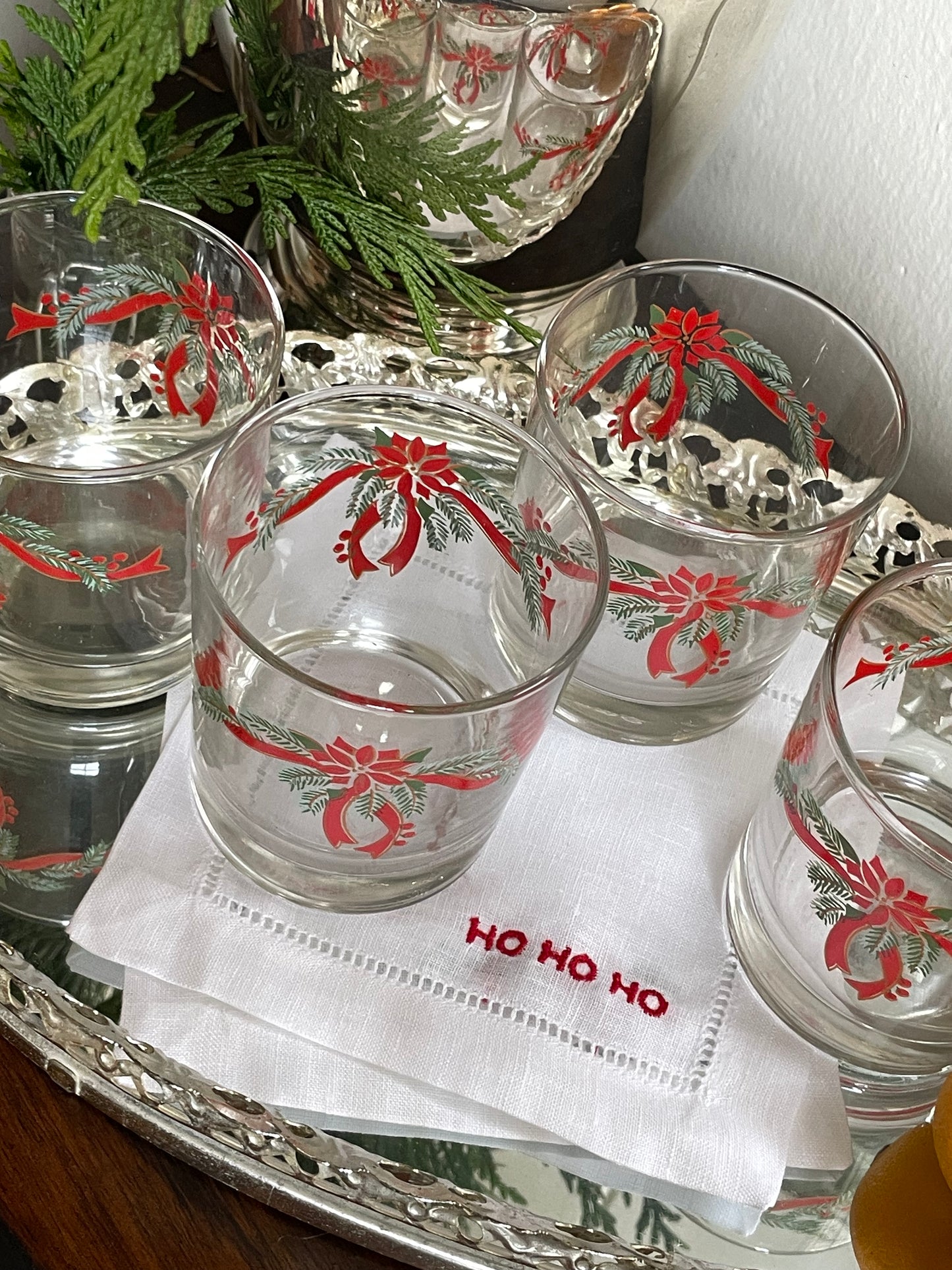 Poinsettia & Ribbons Rocks Glasses, Set of 4
