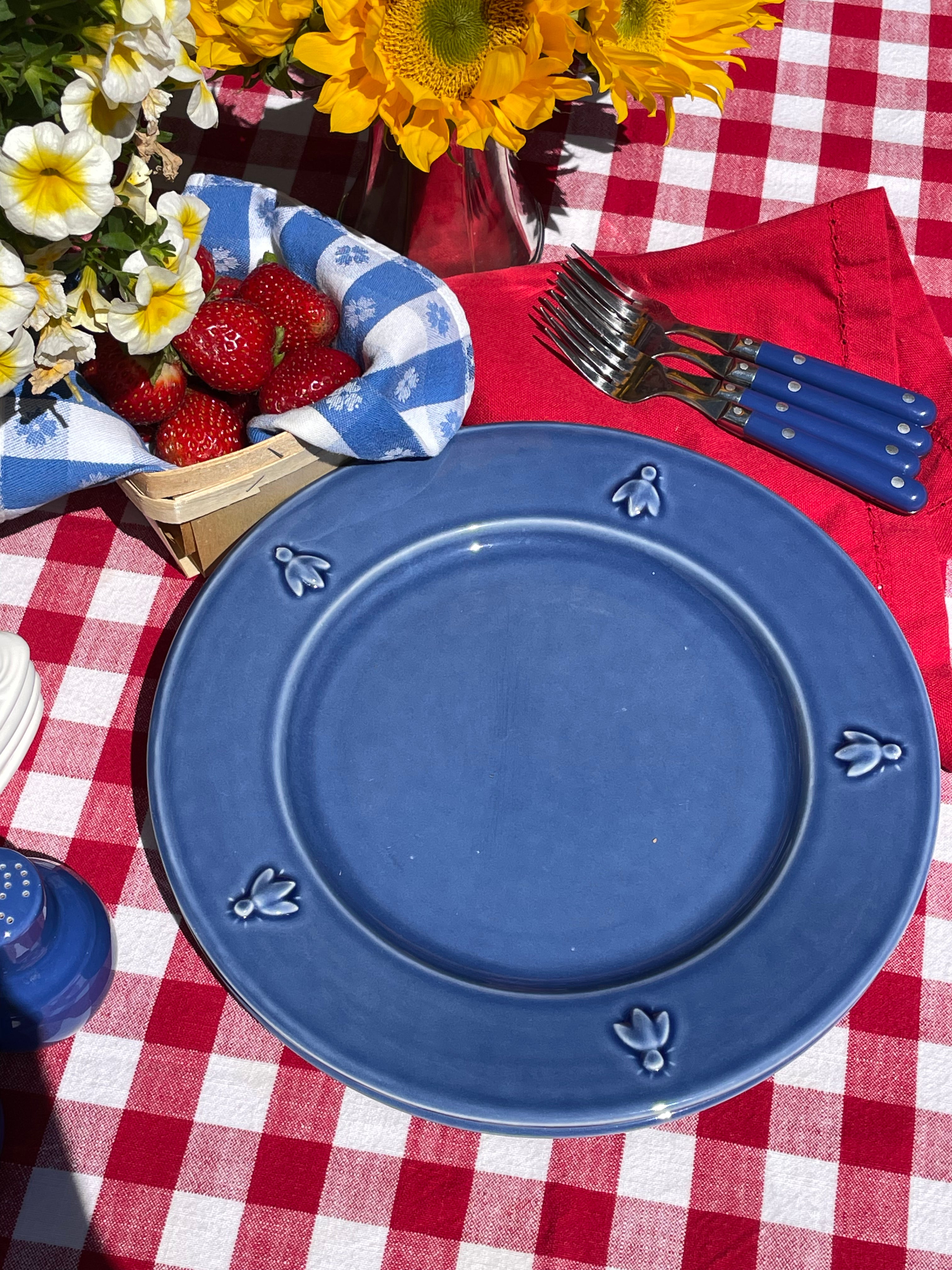Sea Cliff Serving Plates, Set of 2