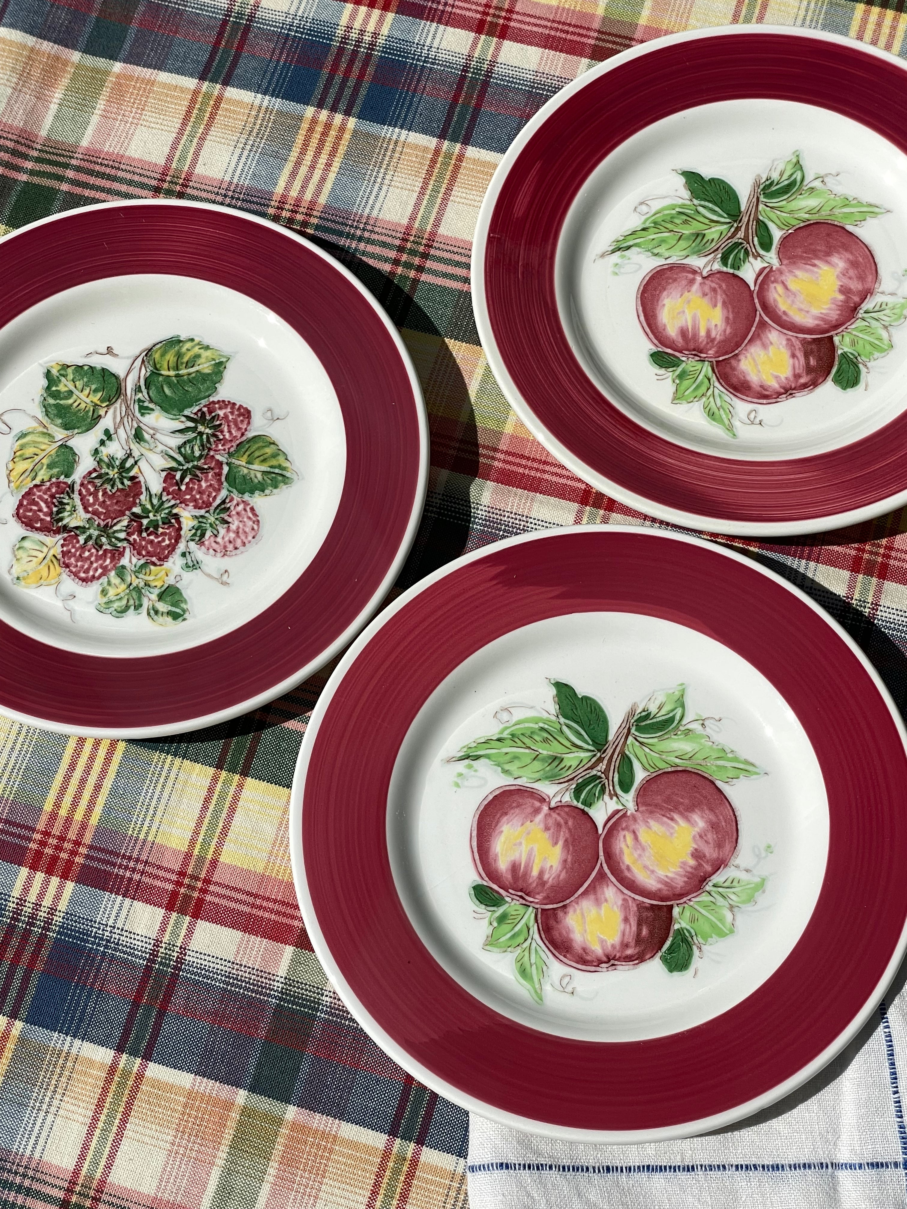 Dandy Appetizer Plates, Set of 3