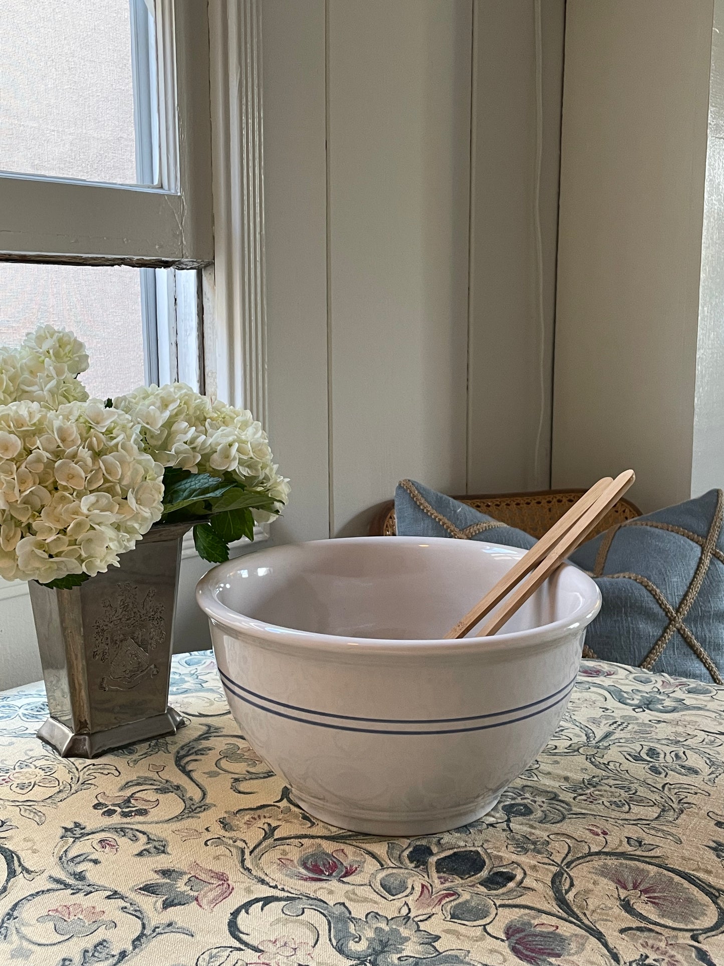 Gibson Large Mixing Bowl