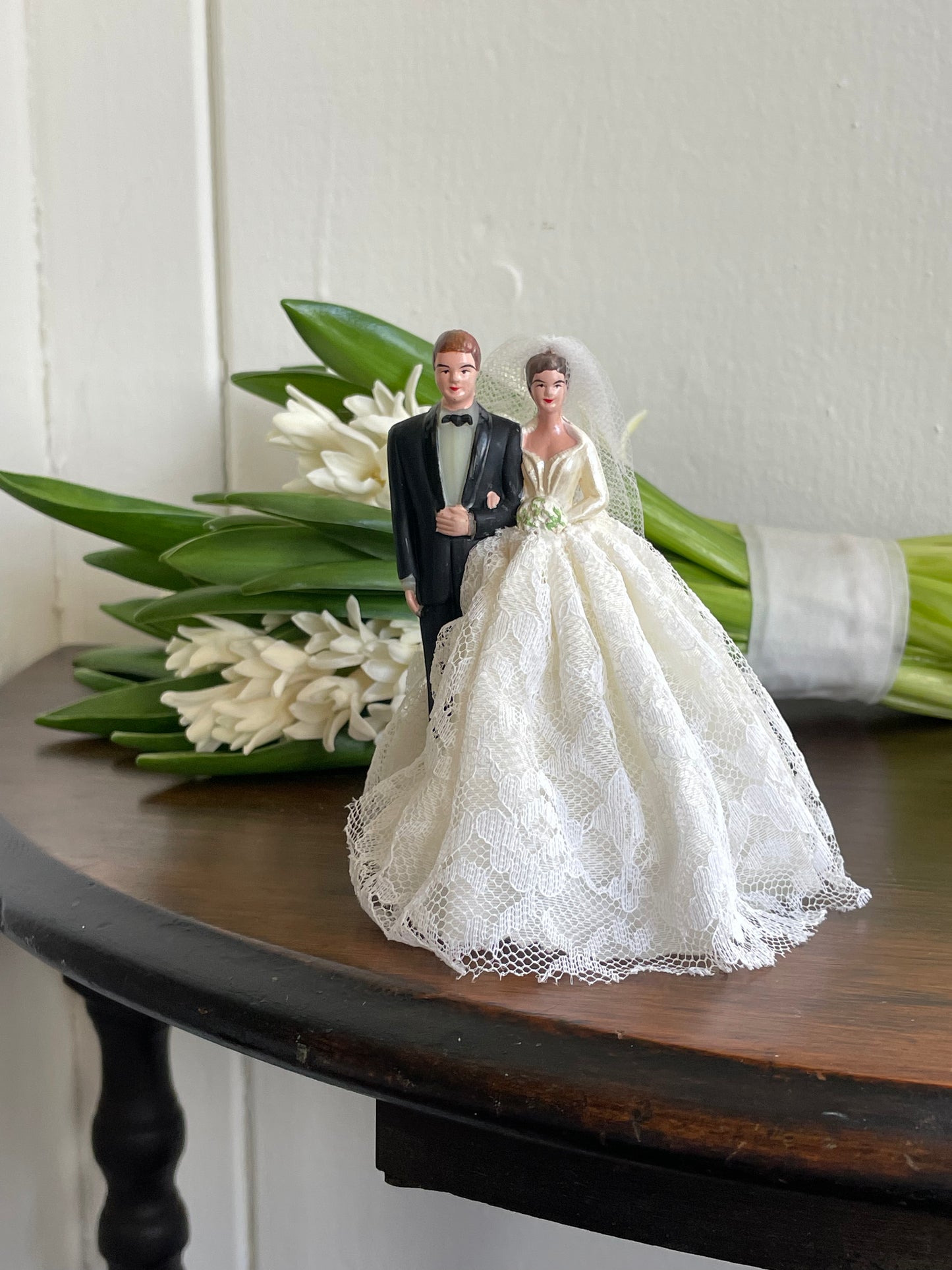 Southampton Vintage Cake Topper