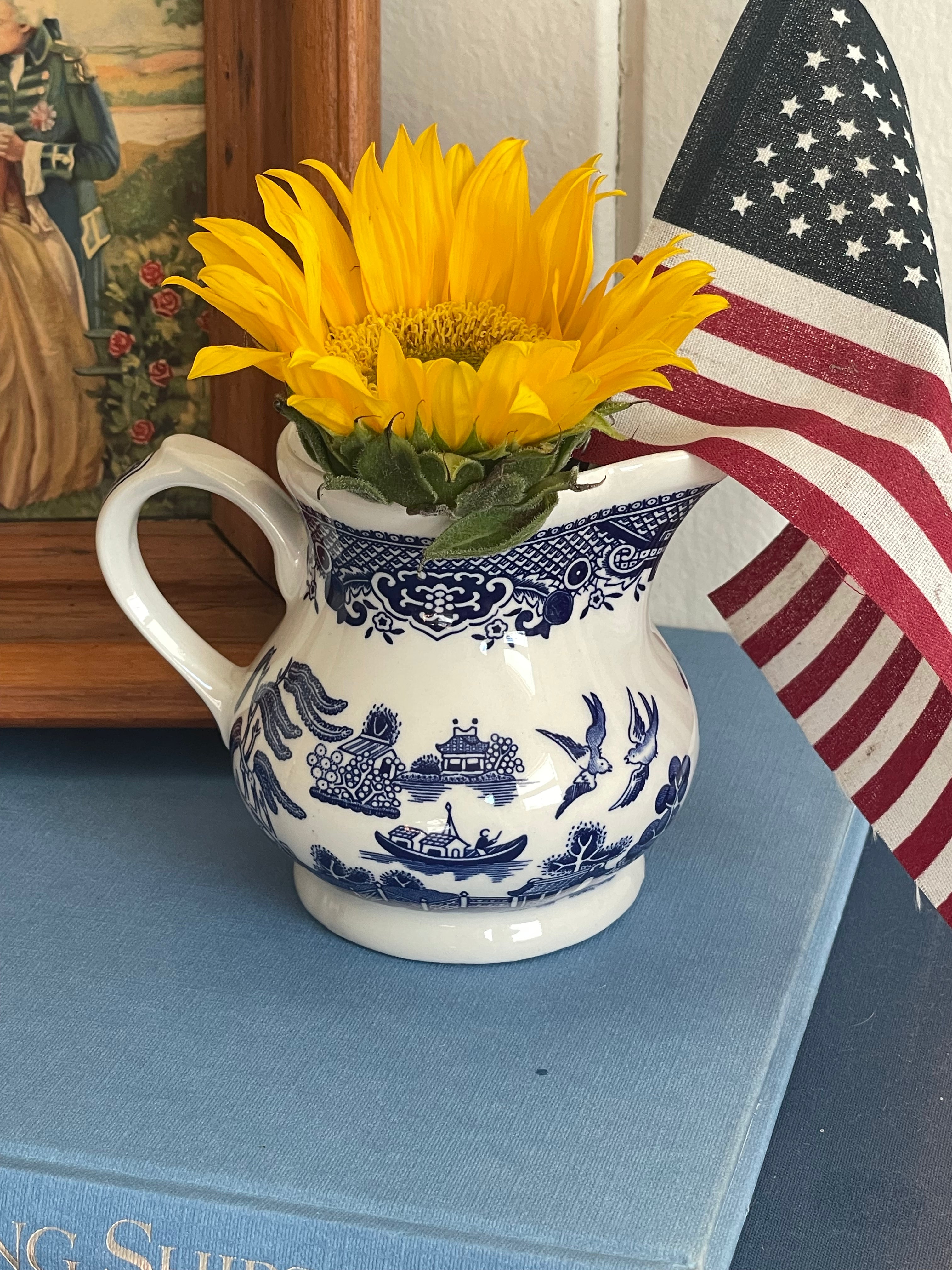 Lincoln Mini Pitcher