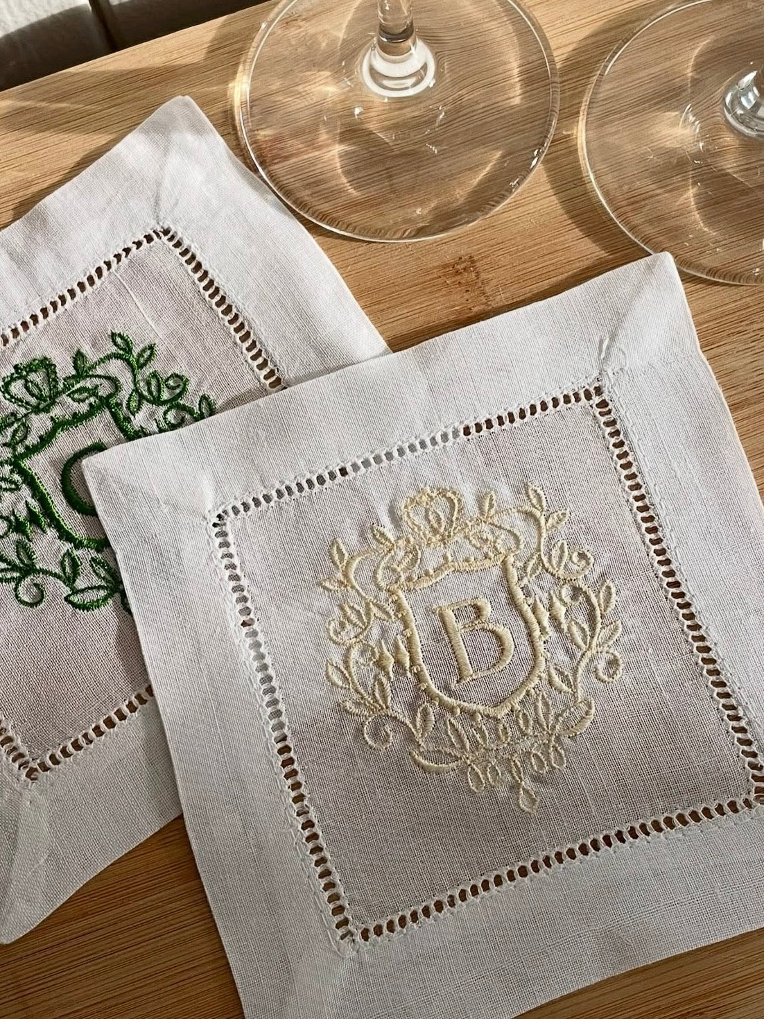 Crest Cocktail Napkins