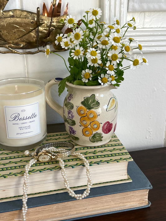 Sugar Snap Mini Pitcher