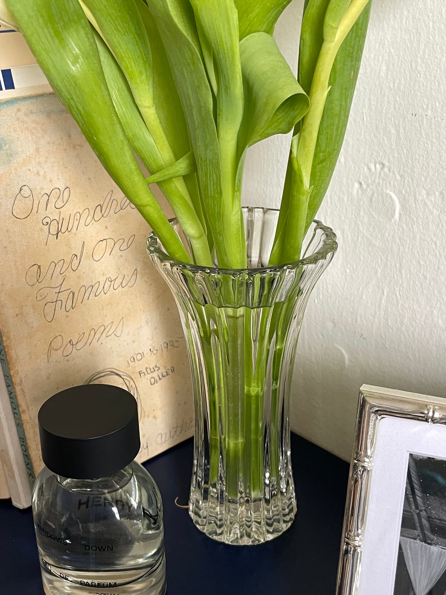 Amorette Vase