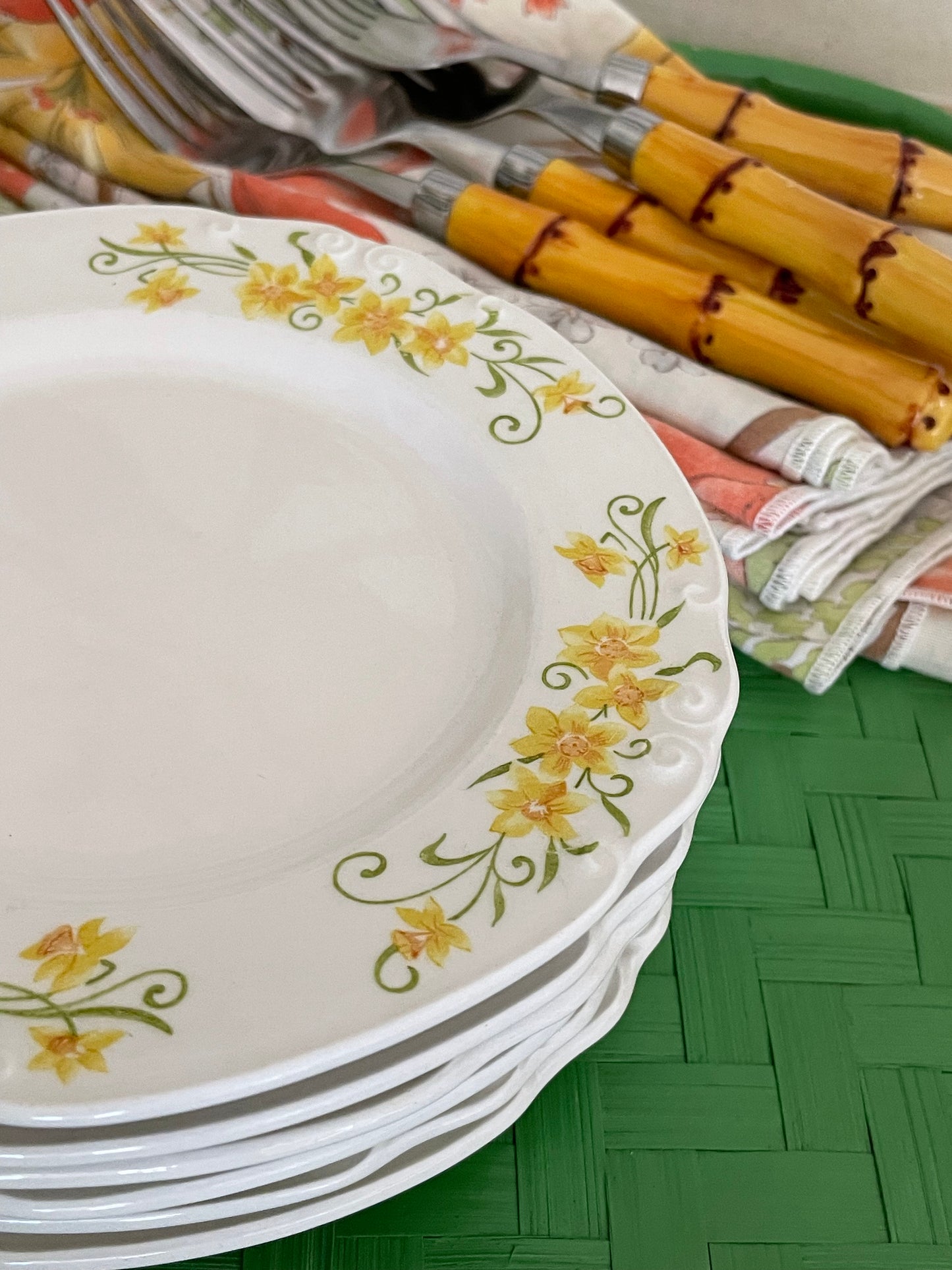 Palmette Bread Plates, Set of 6
