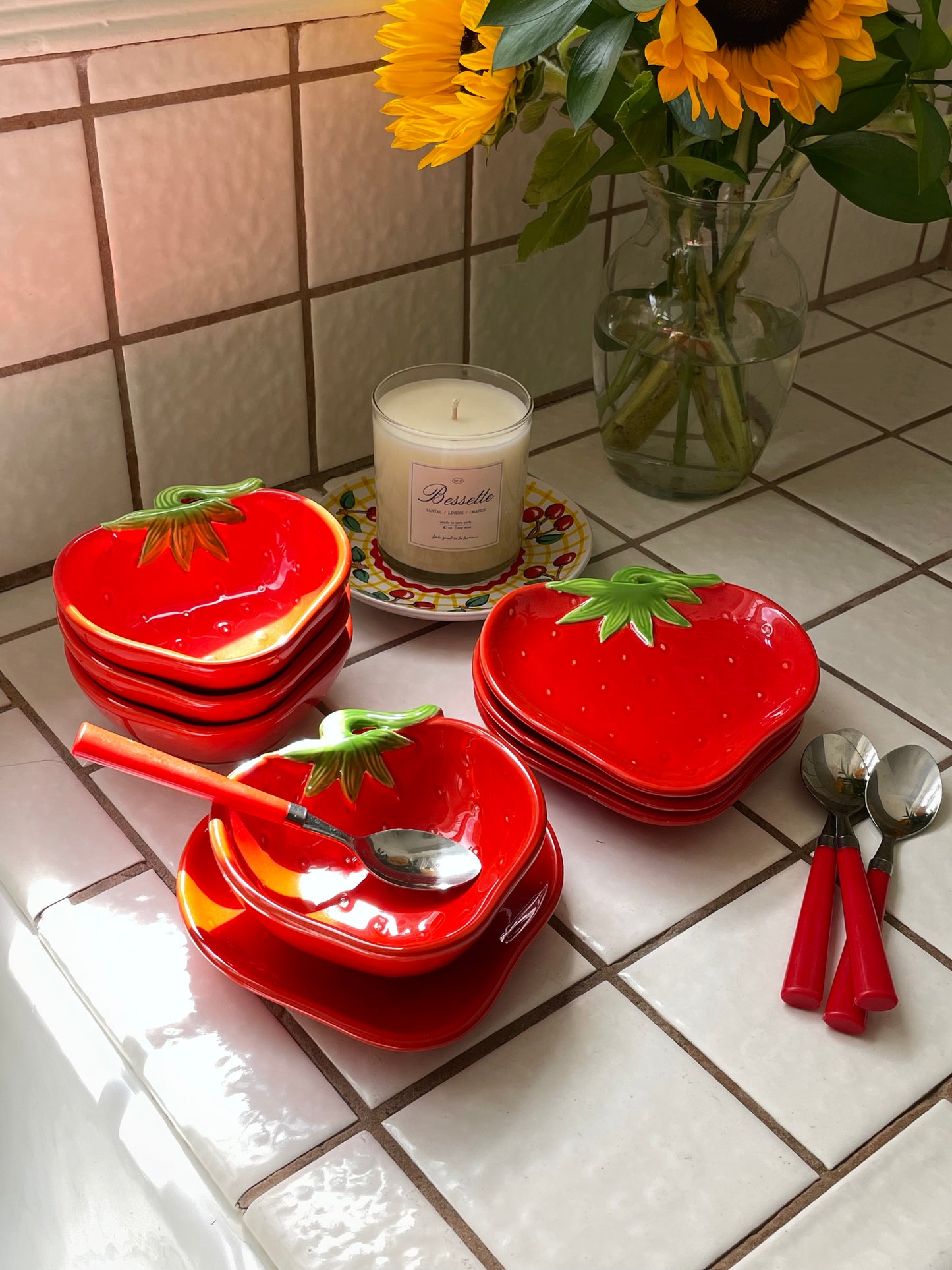 Strawberry Glaze Cookie Plates and Ice Cream Bowls, Set of 4