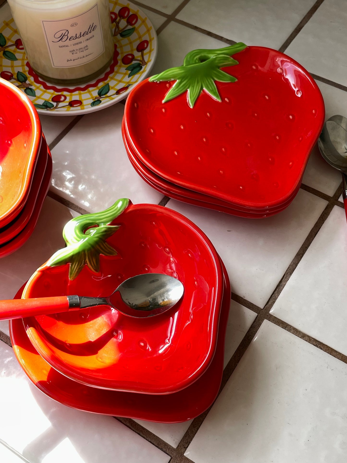 Strawberry Glaze Cookie Plates and Ice Cream Bowls, Set of 4
