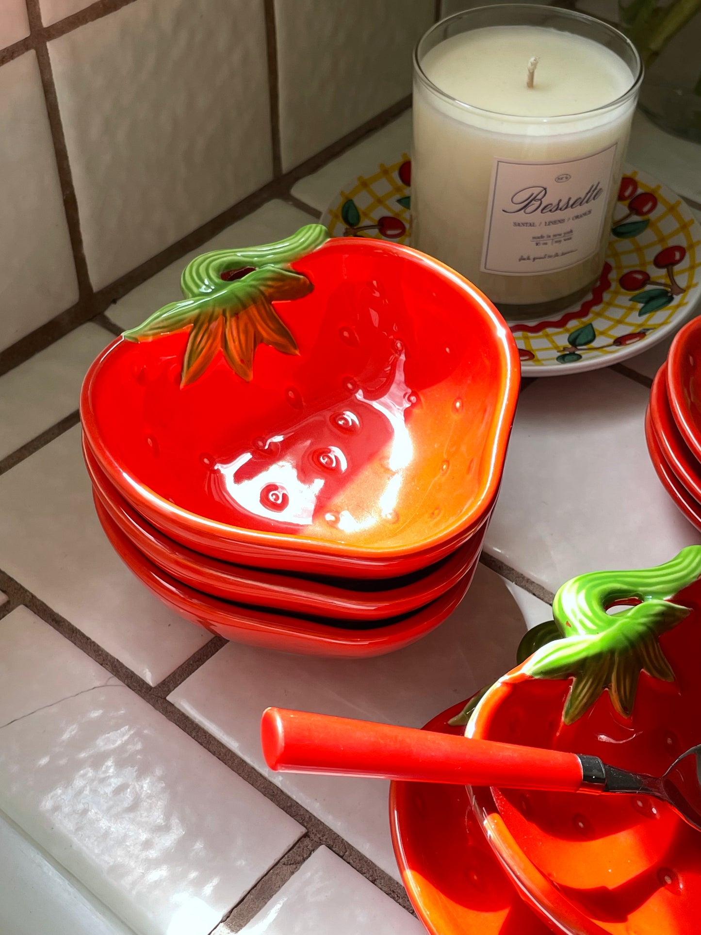 Strawberry Glaze Cookie Plates and Ice Cream Bowls, Set of 4