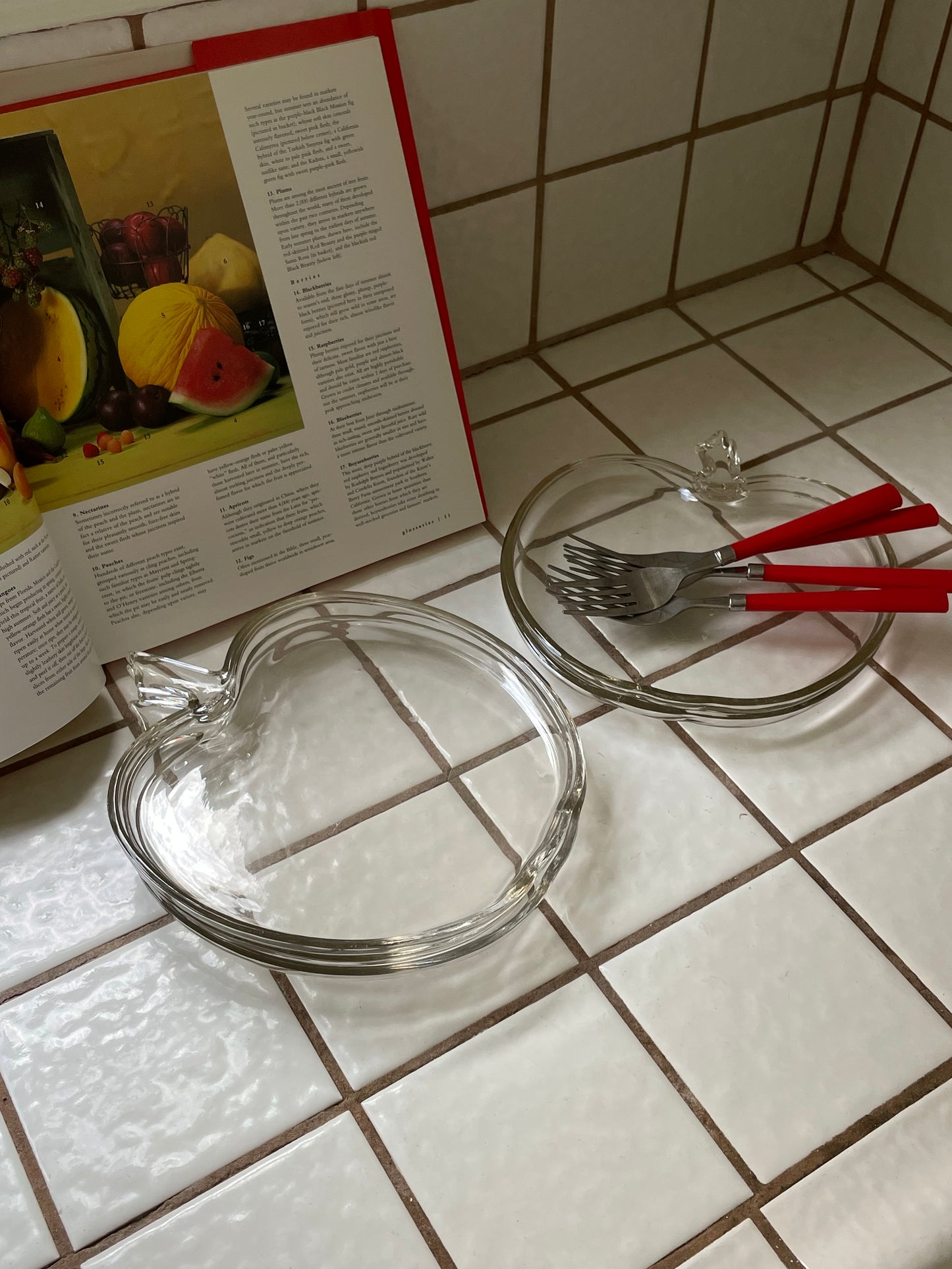 Apple Pie Plates, Set of 4