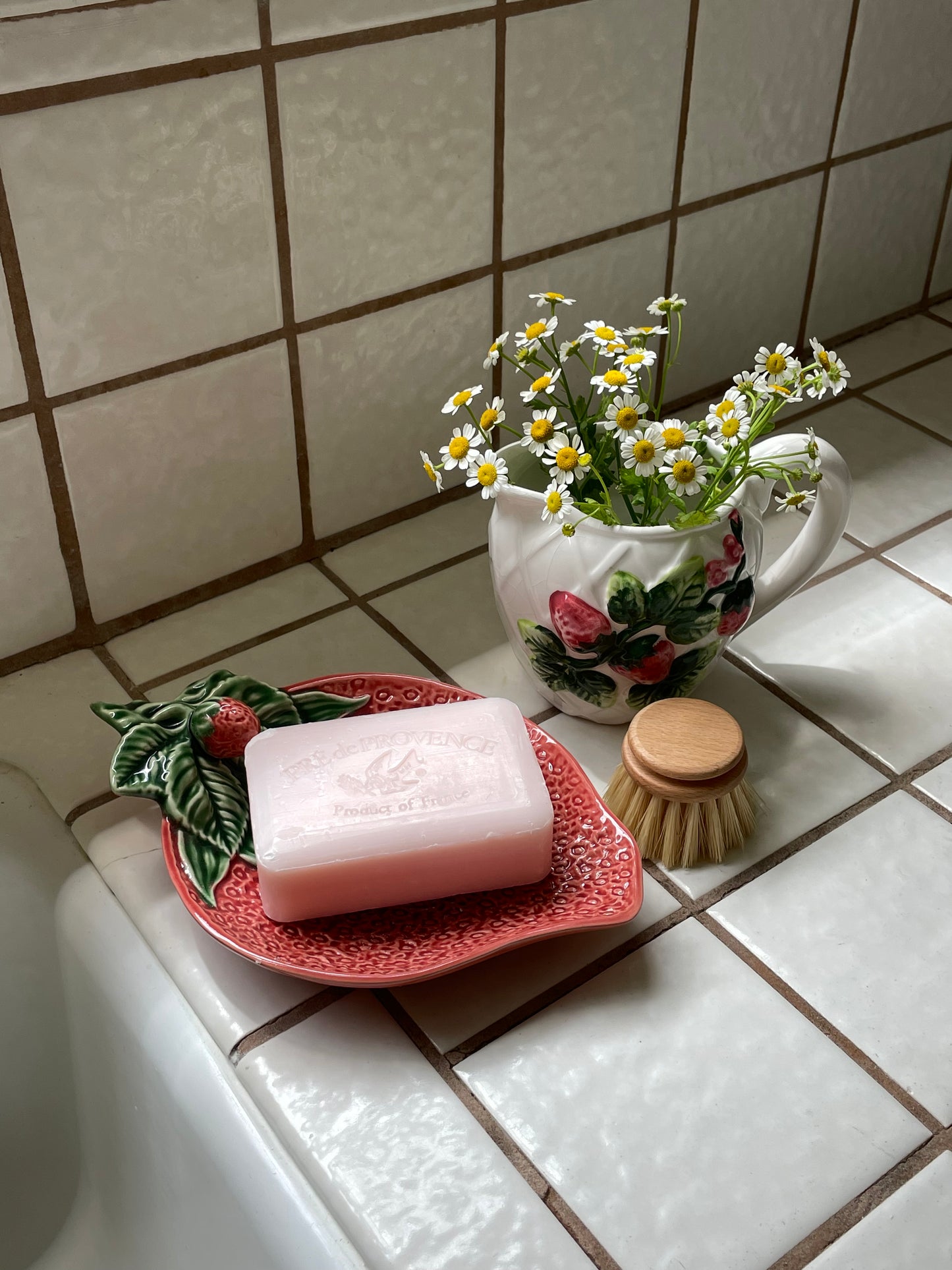 Fresh Picked Soap Dish