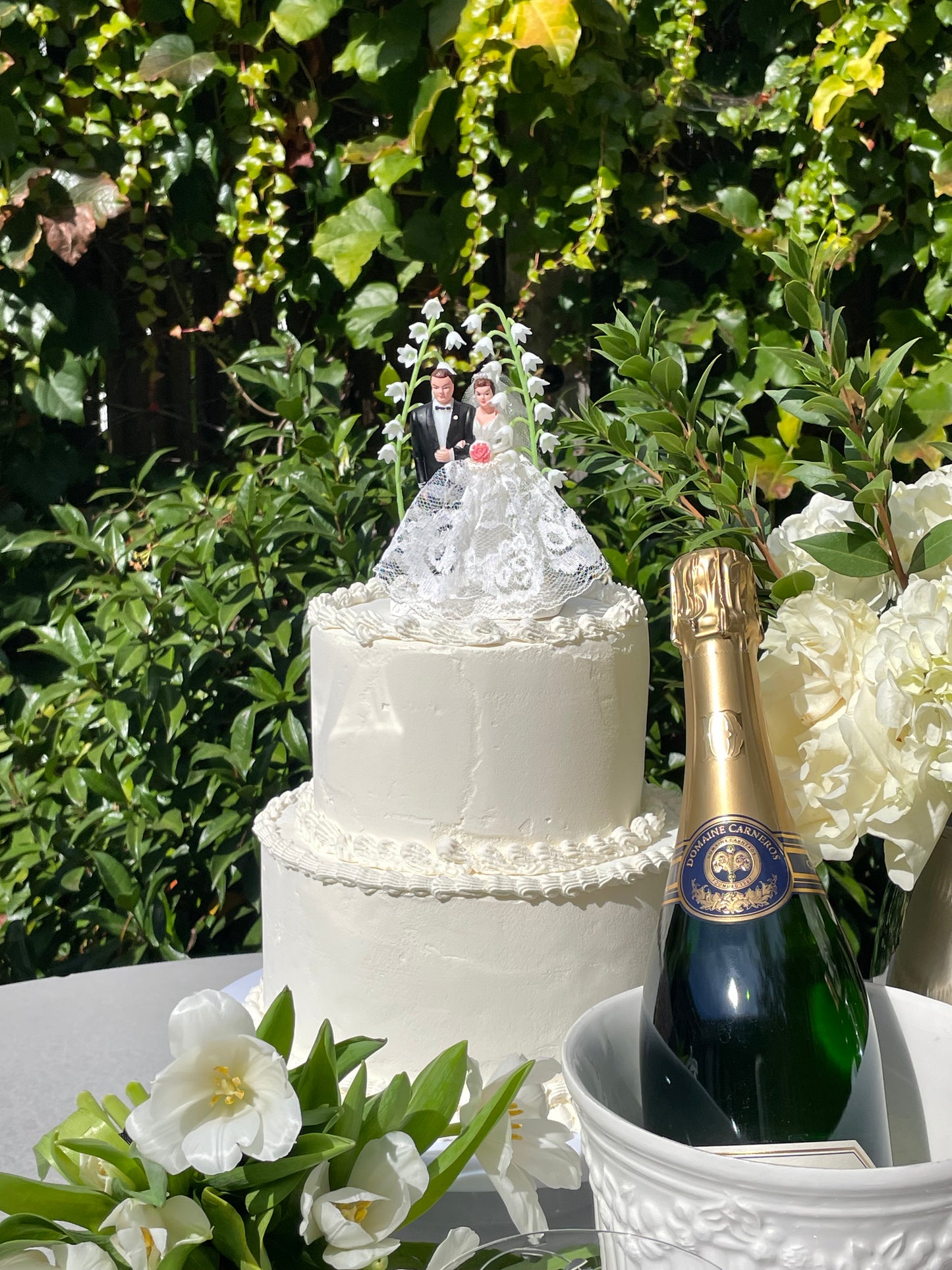 Lake Como Cake Topper