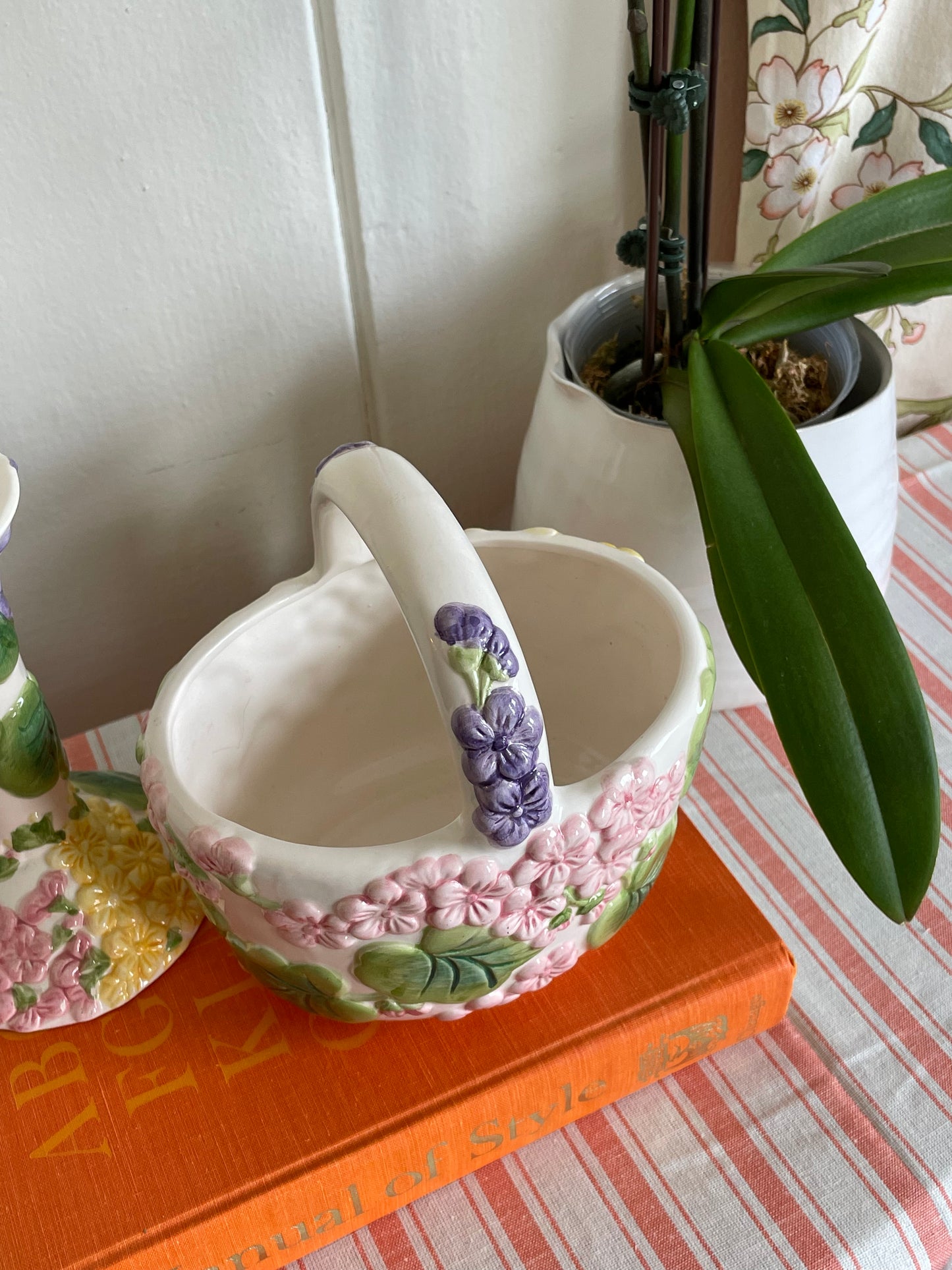 Oleander Ceramic Basket