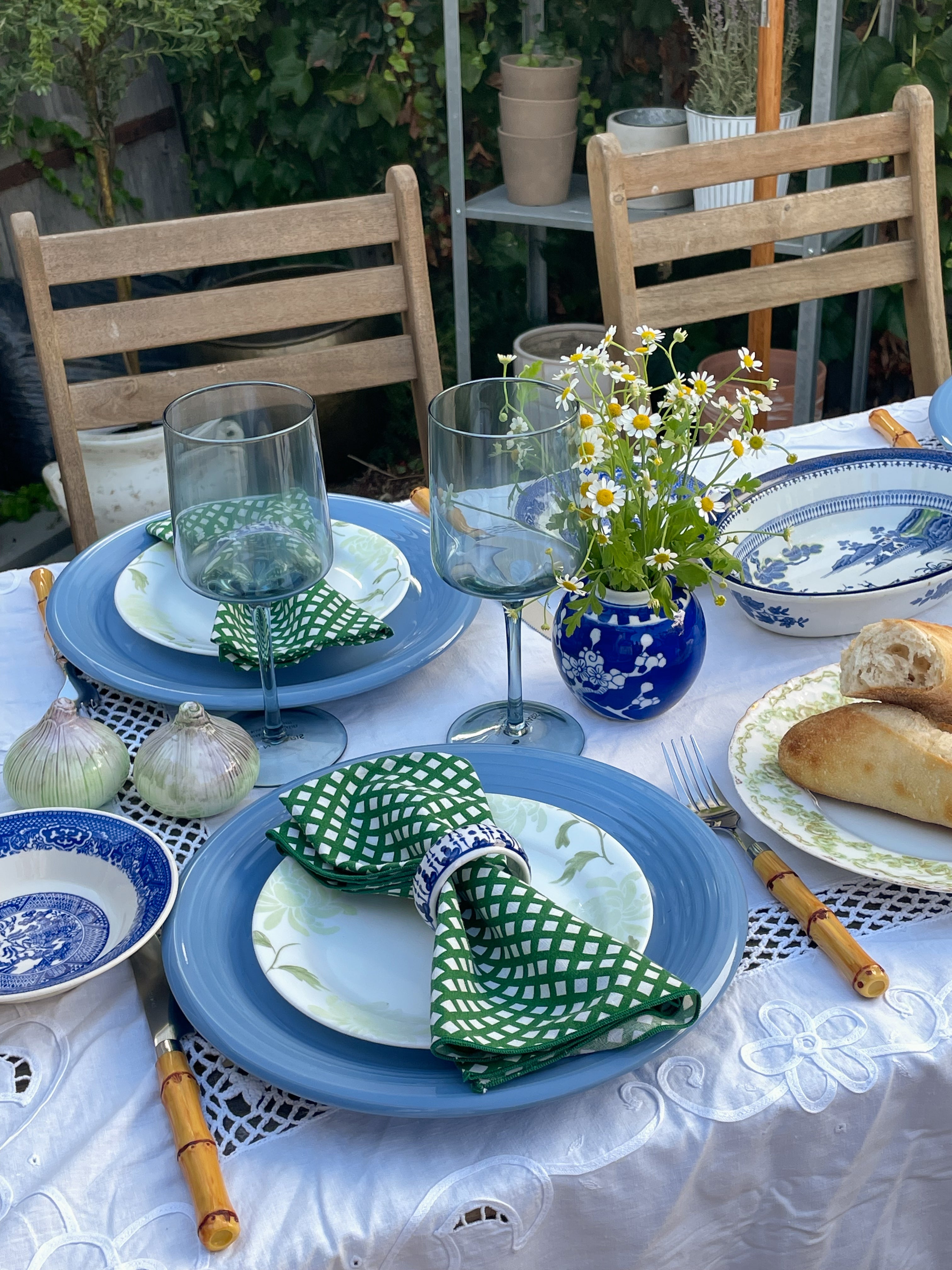 Country Club Sette, Table for 4