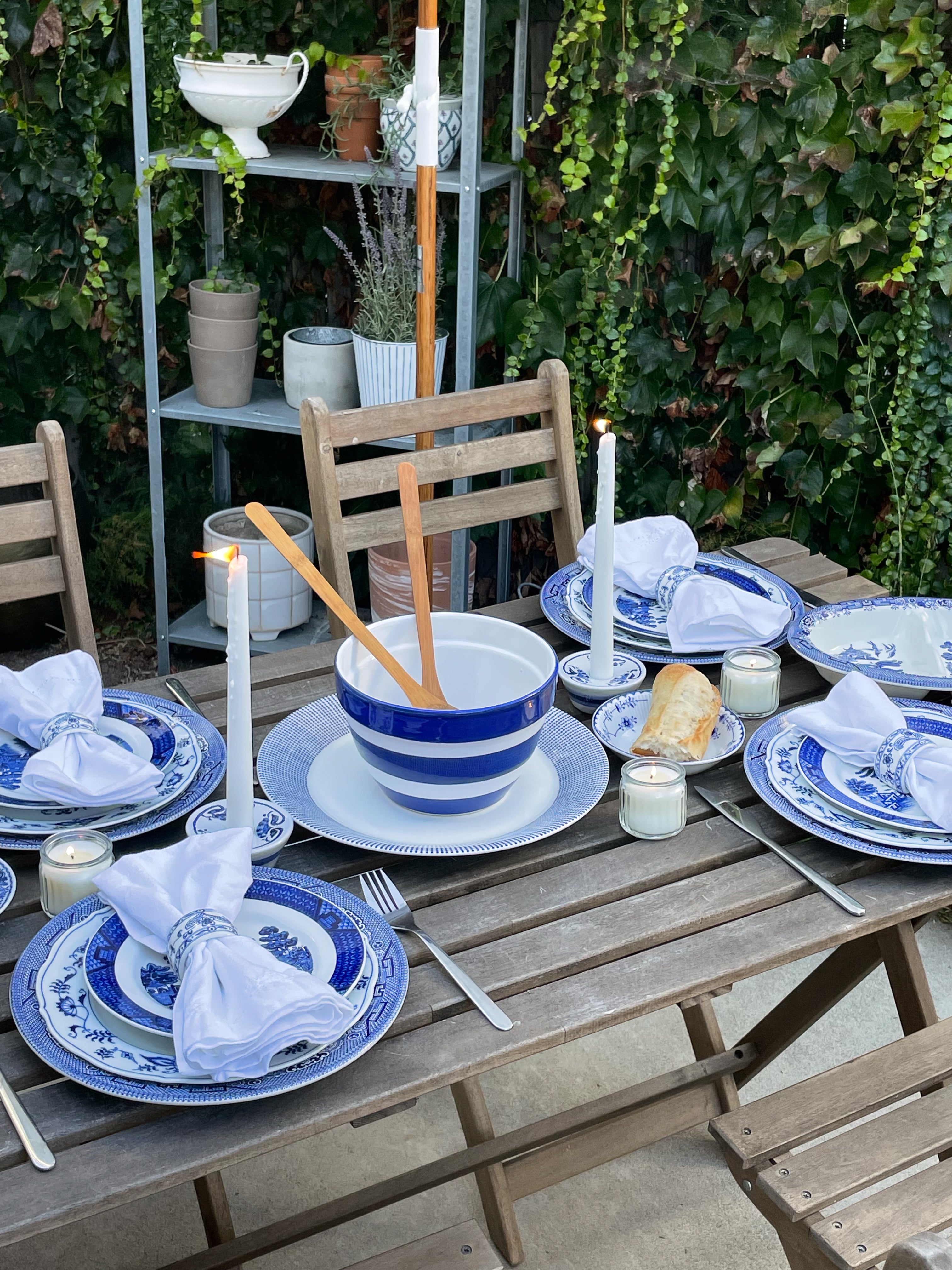 Miramar Sette, Table for 4