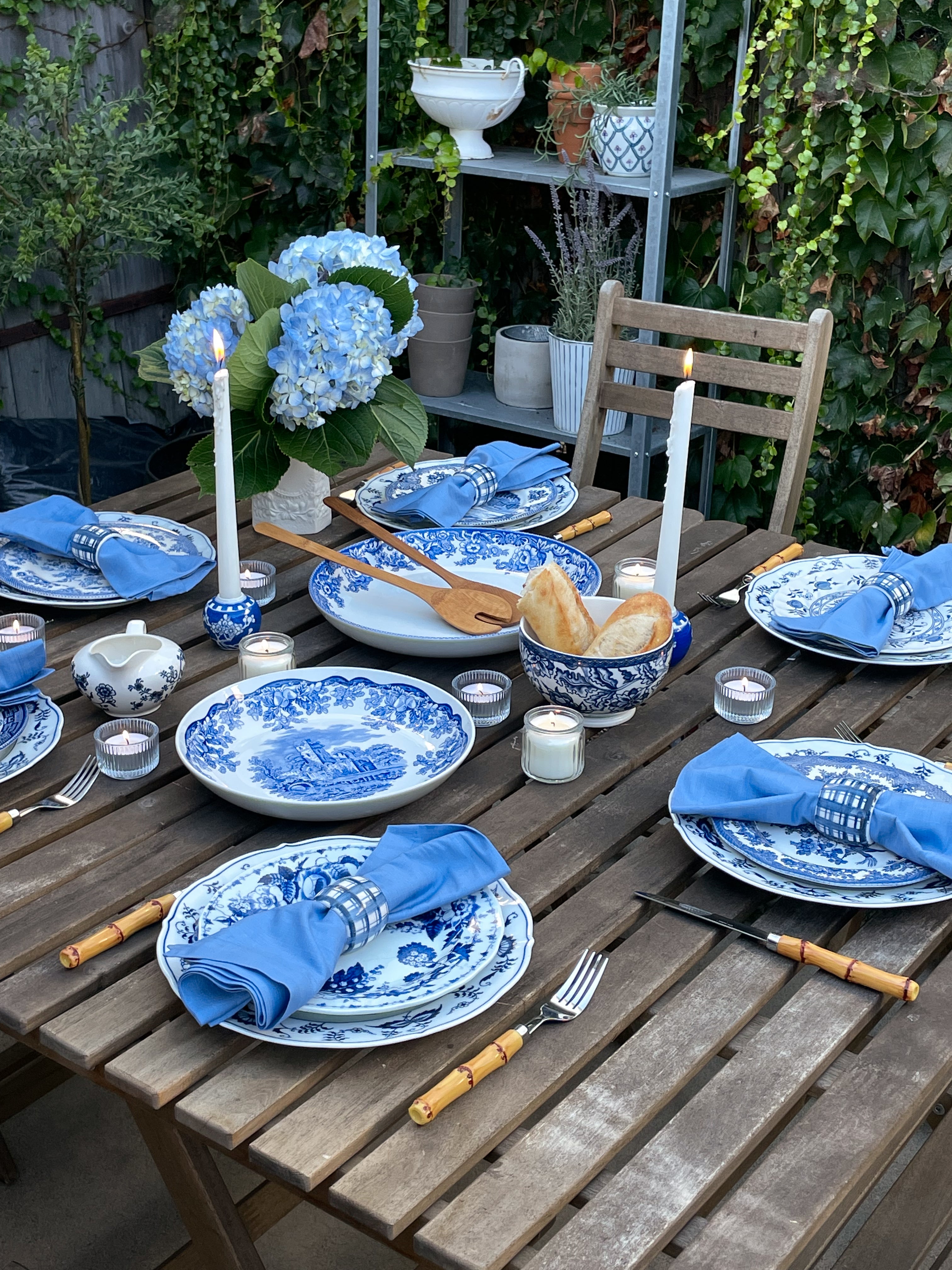 Sag Harbor Sette, Table for 6