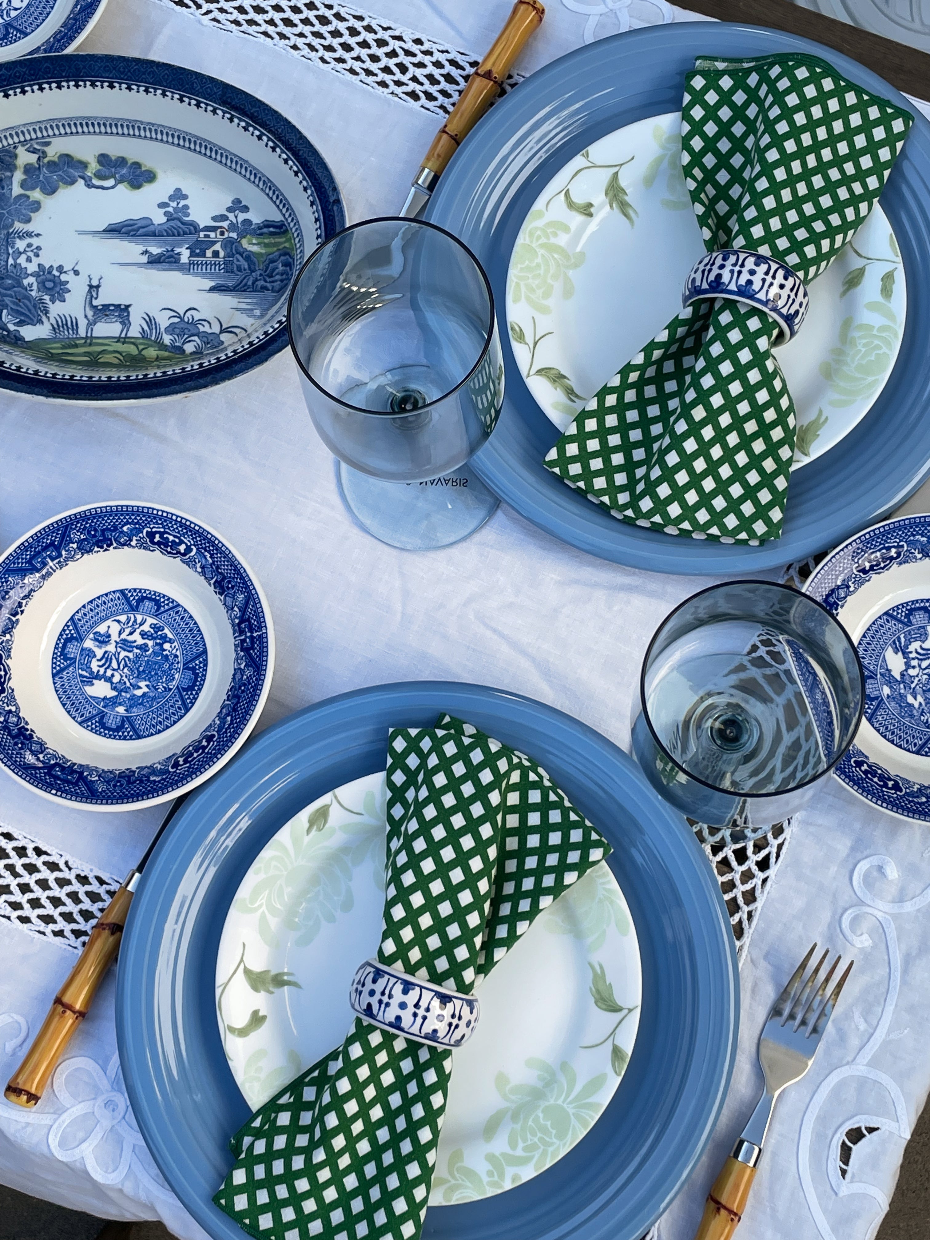 Country Club Sette, Table for 4