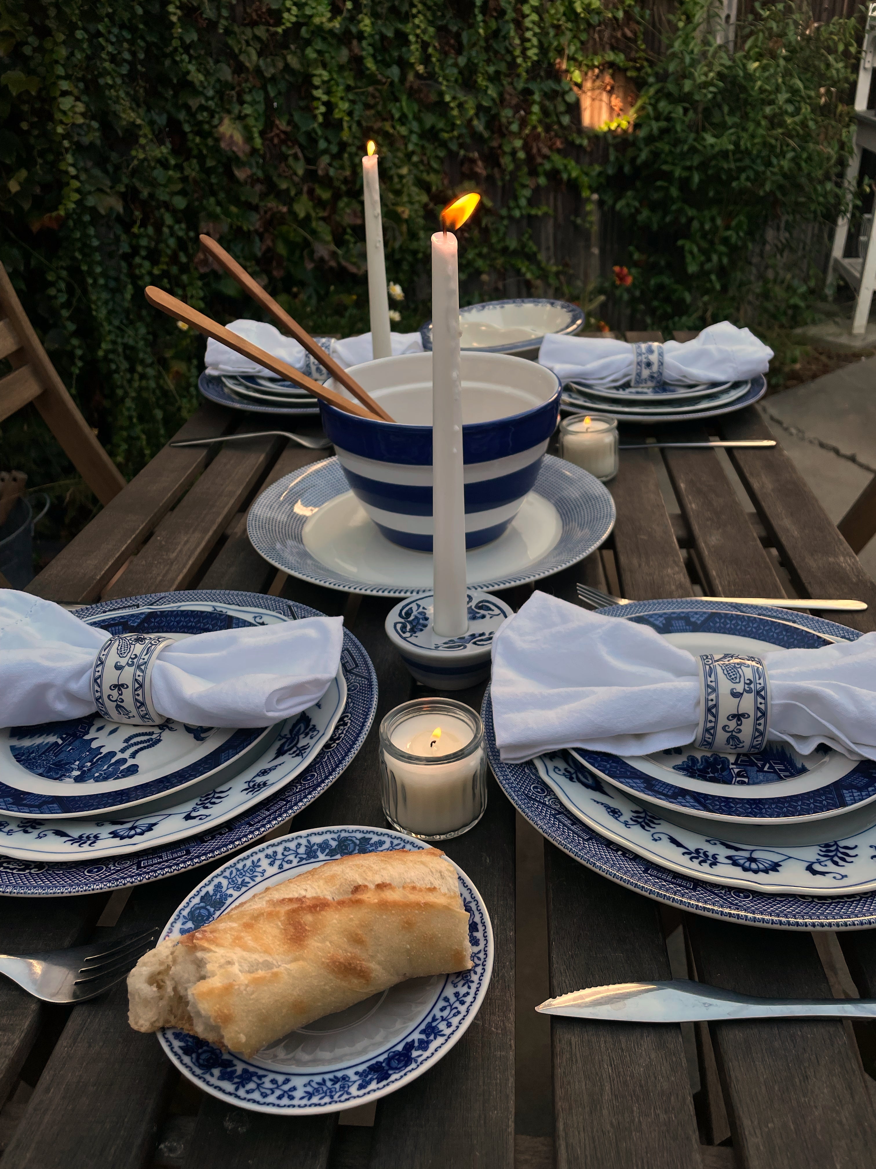 Miramar Sette, Table for 4