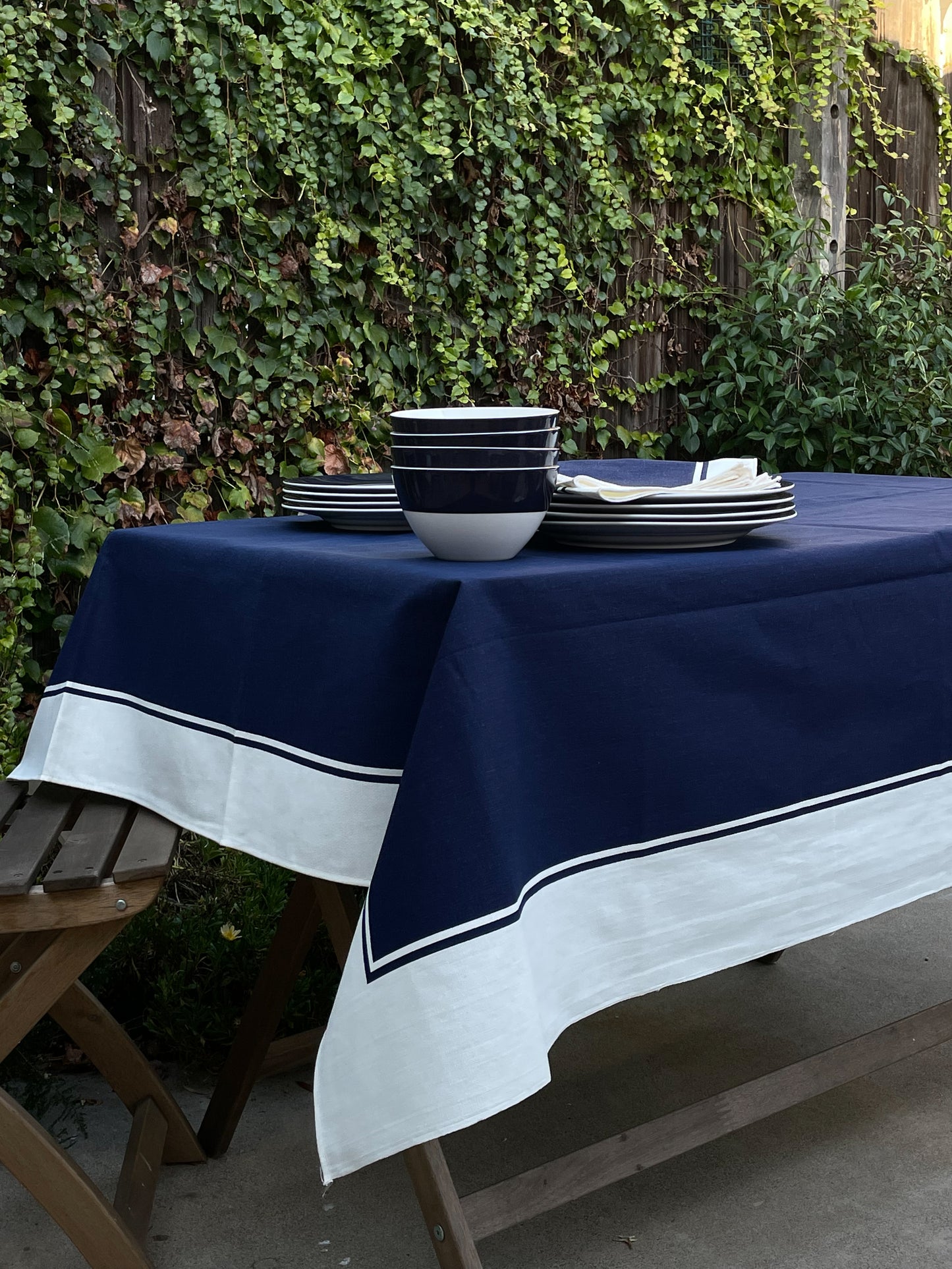 Anne Klein Tablecloth and Napkins