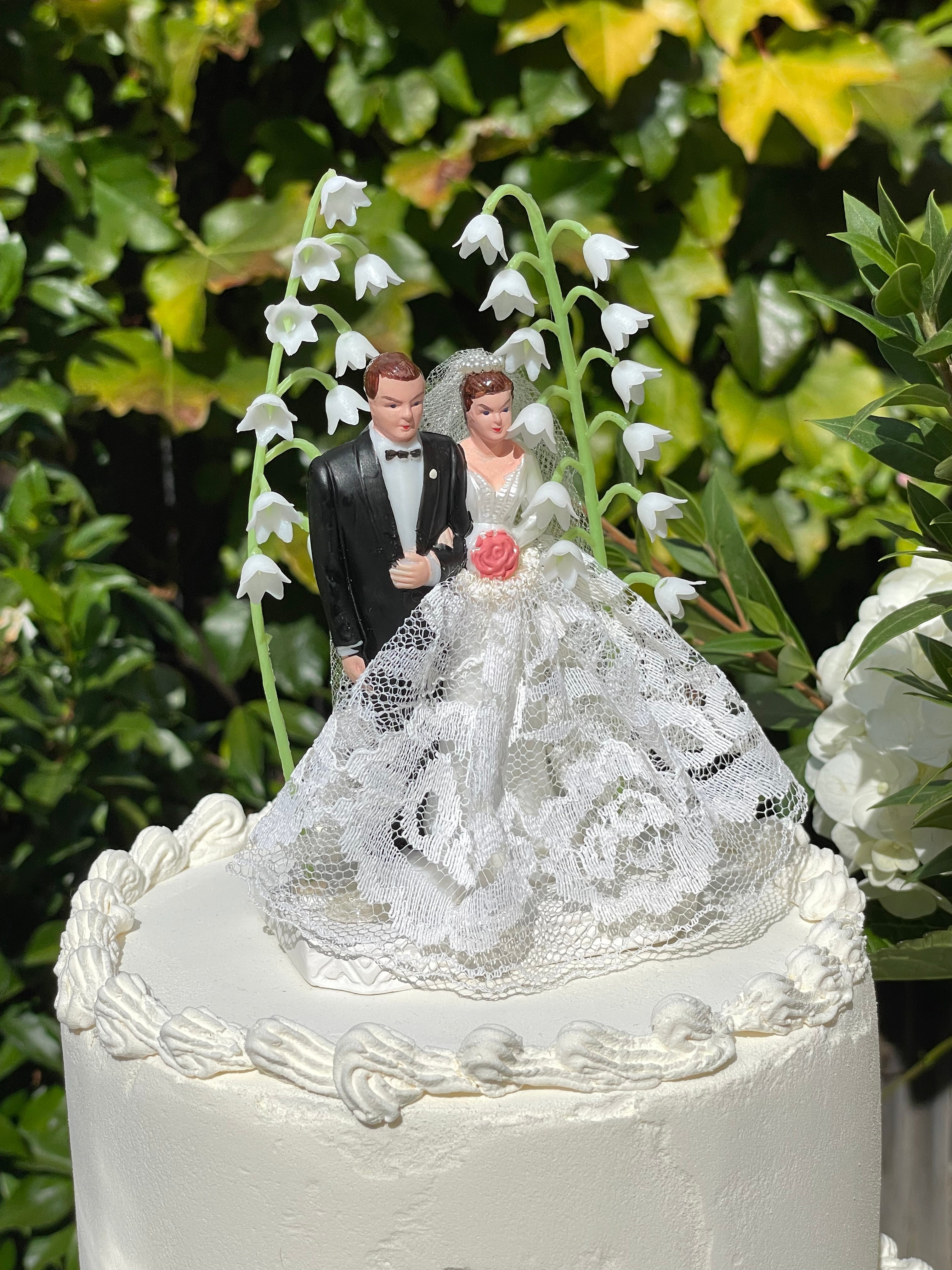 Lake Como Cake Topper