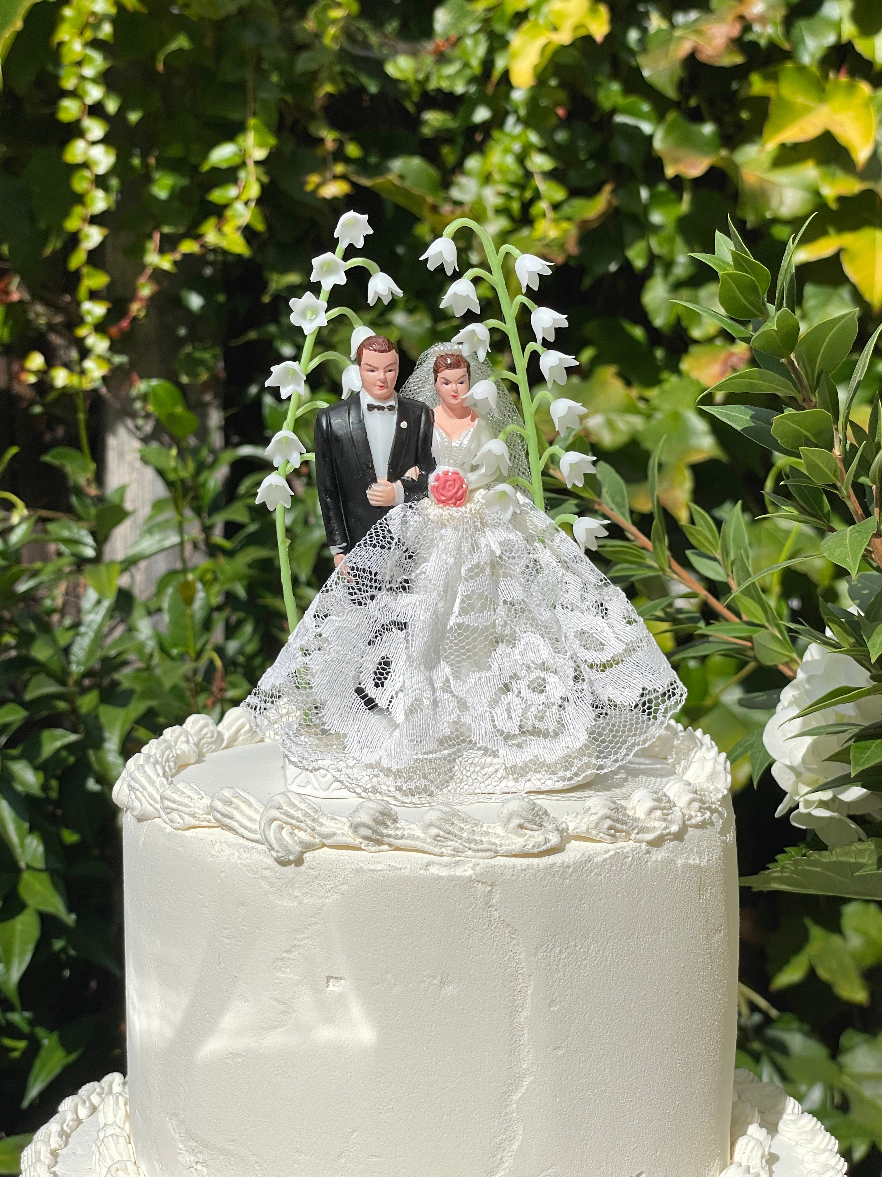 Lake Como Cake Topper